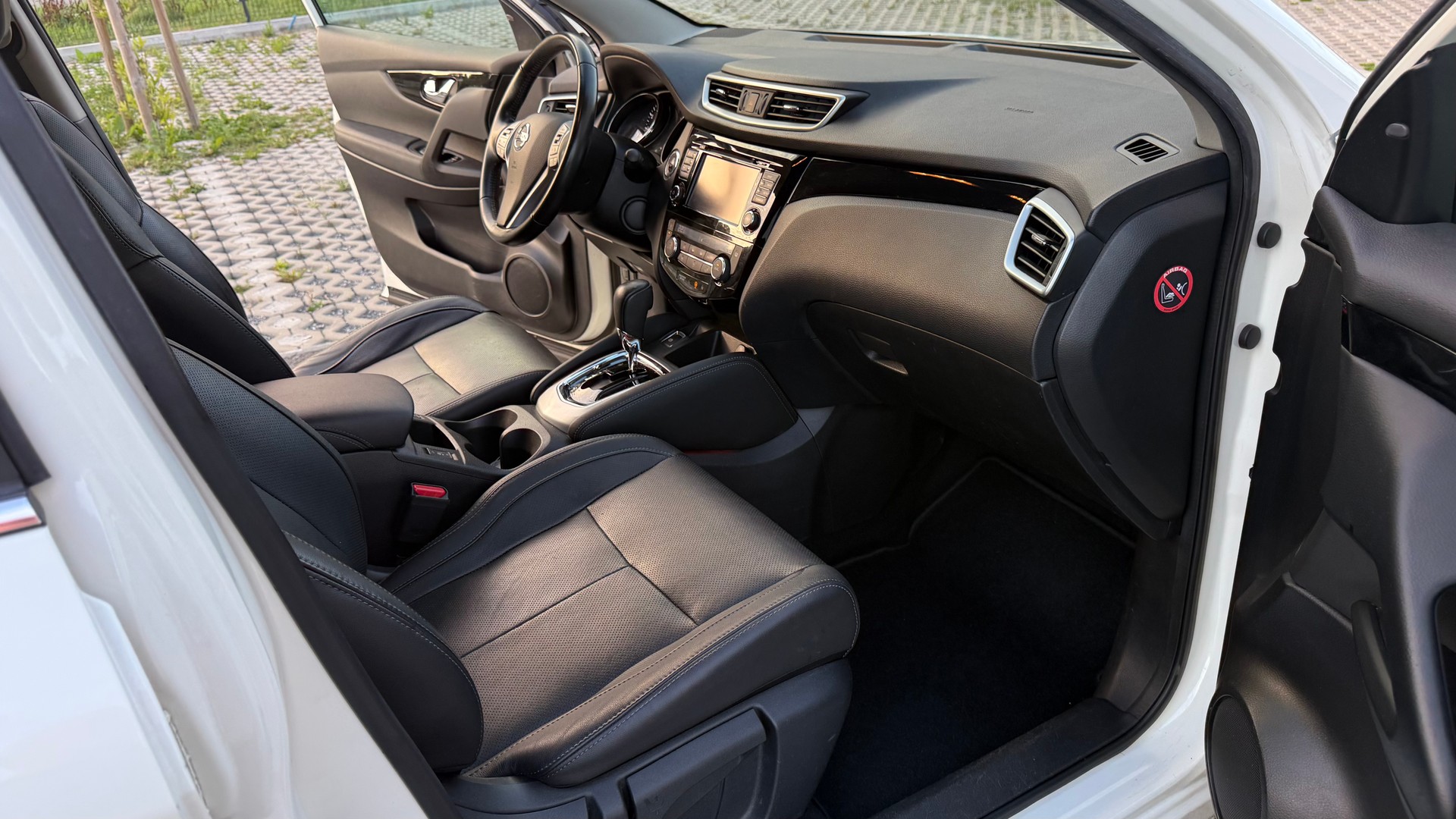 NISSAN Qashqai 1.2 DIG-T N-Connecta Xtronic CVT-image-7