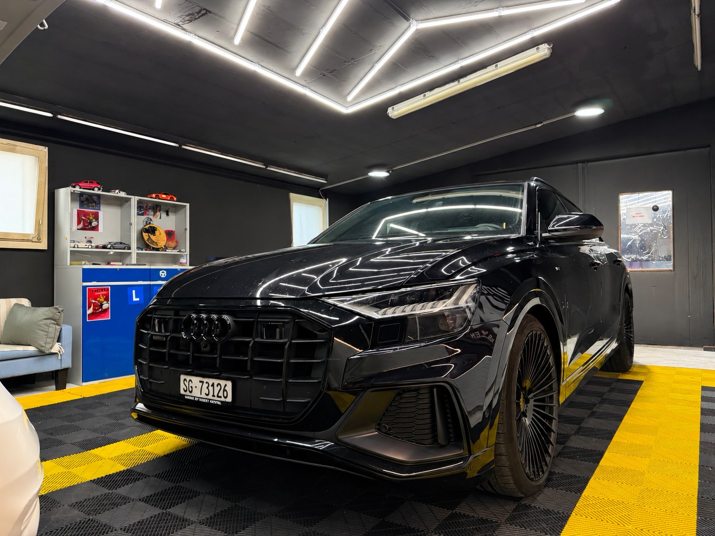 Car photo