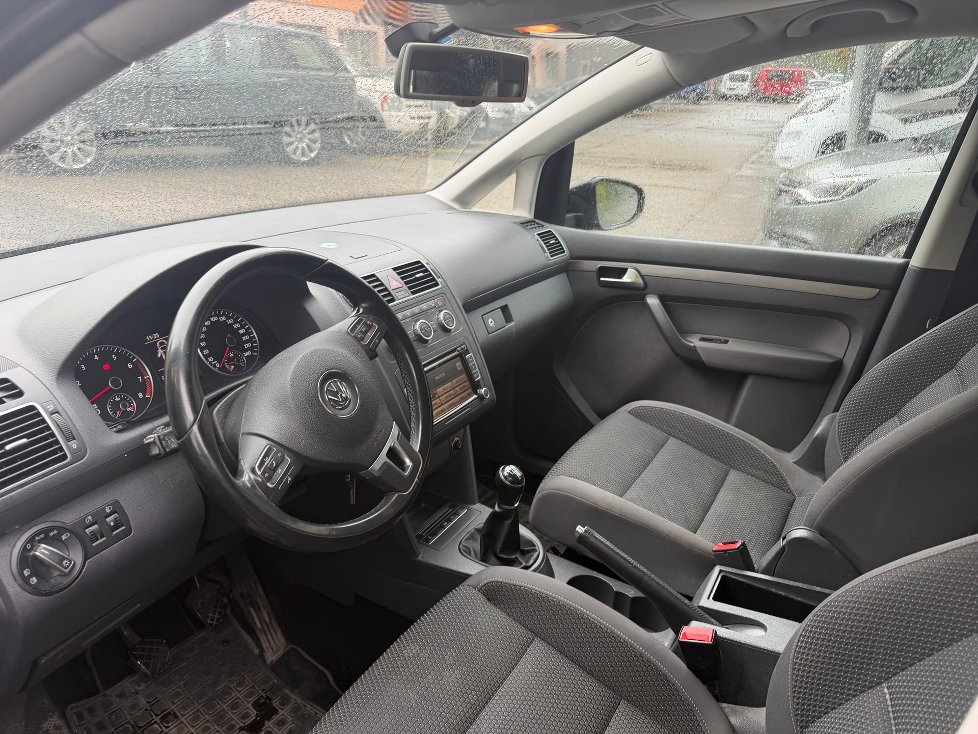 VW Touran 1.4 TSI Highline-image-9