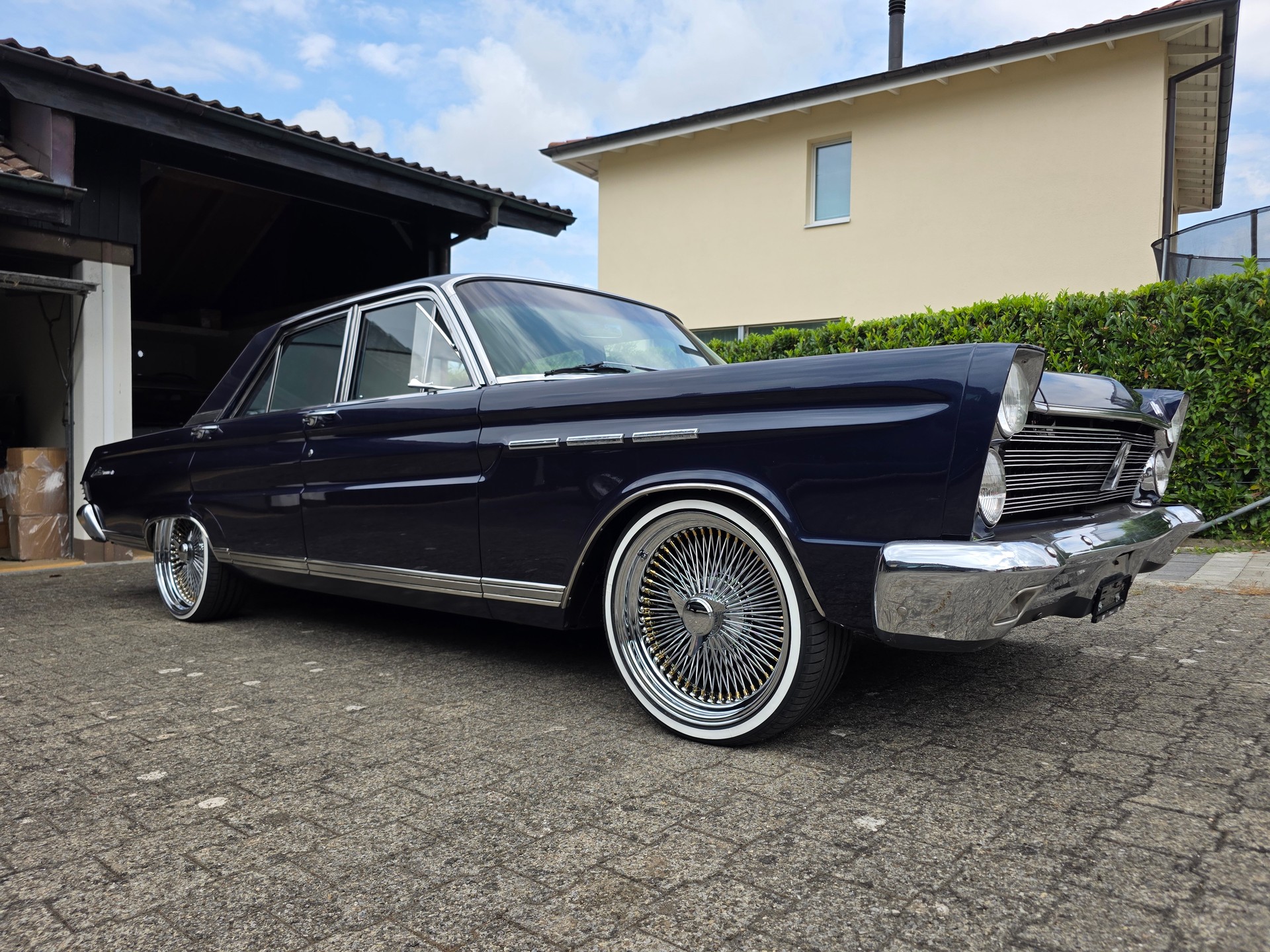 MERCURY Comet Caliente Lowrider-image-3