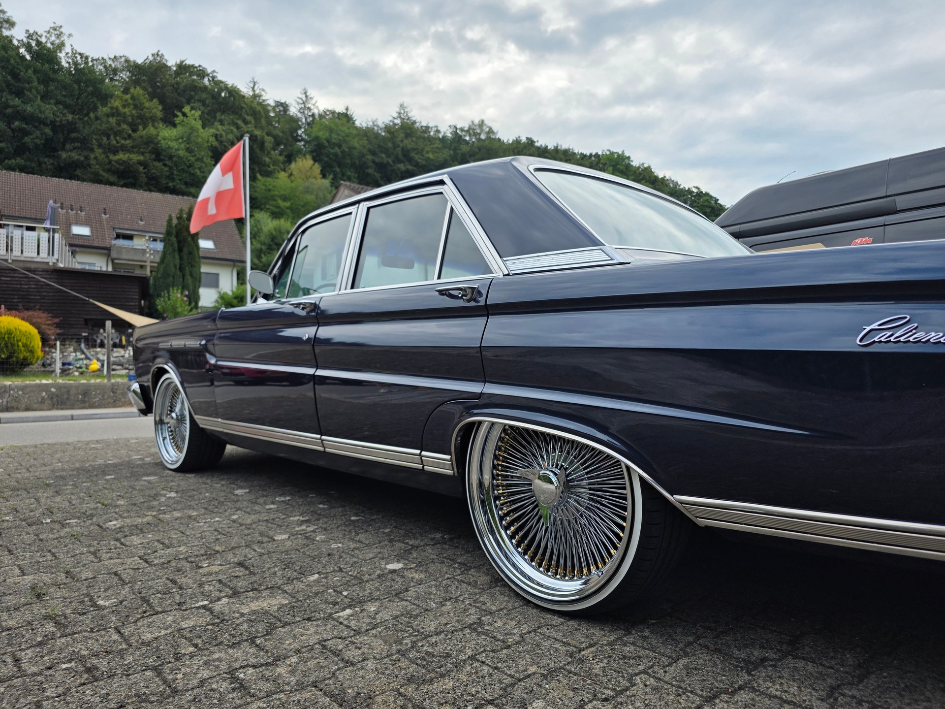 MERCURY Comet Caliente Lowrider-image-5