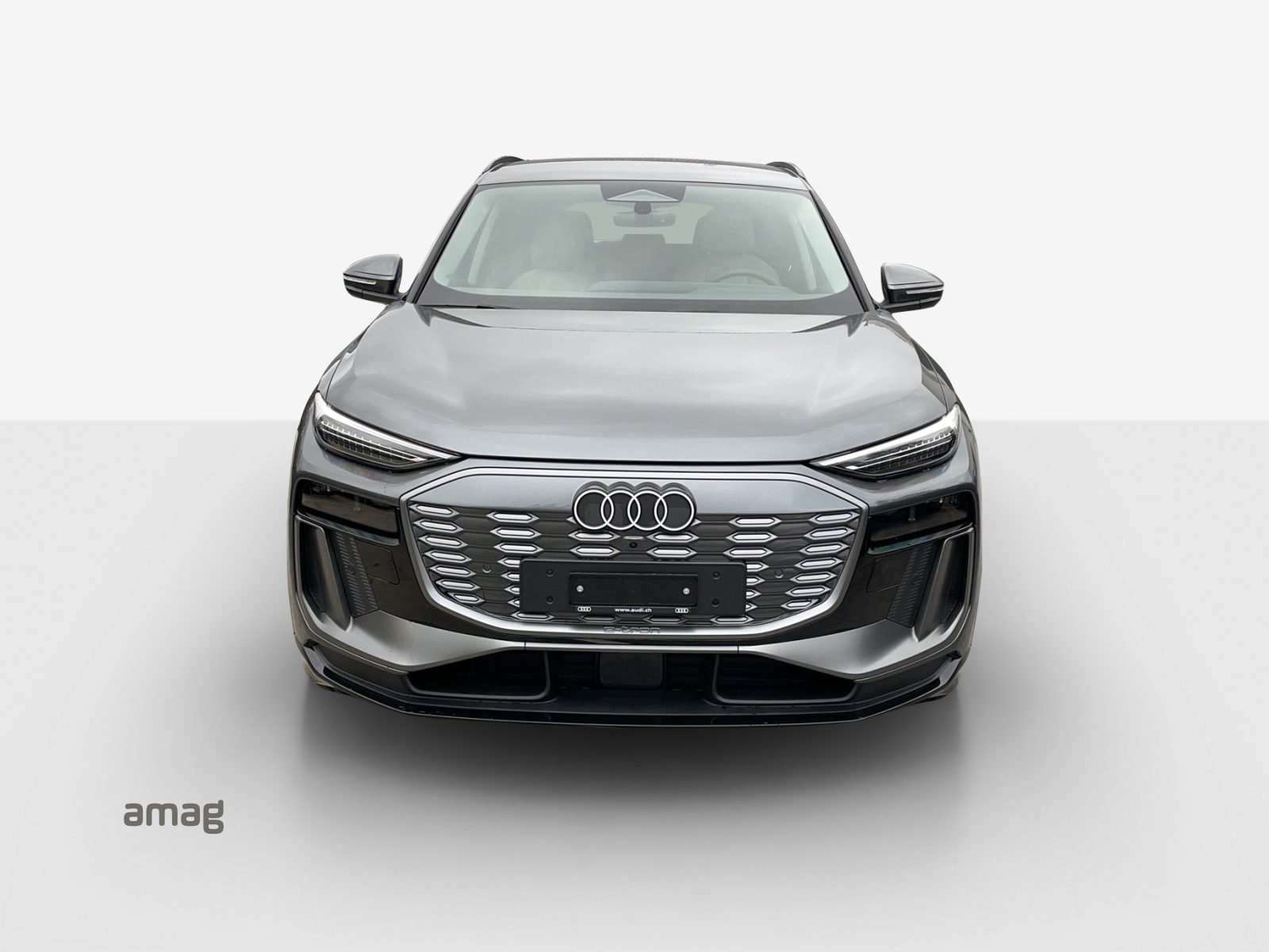 AUDI Q6 e-tron quattro-image-6