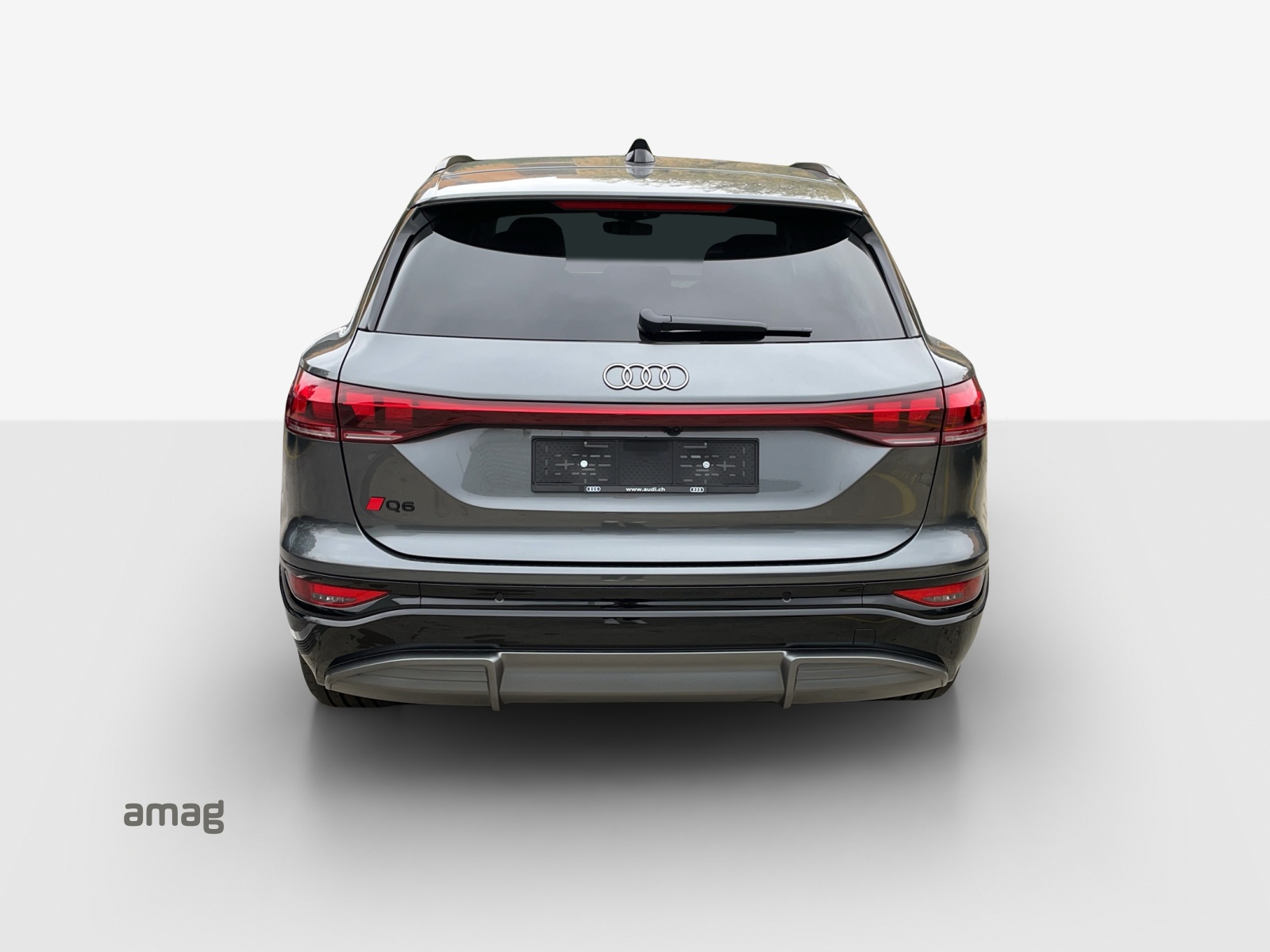 AUDI Q6 e-tron quattro-image-3