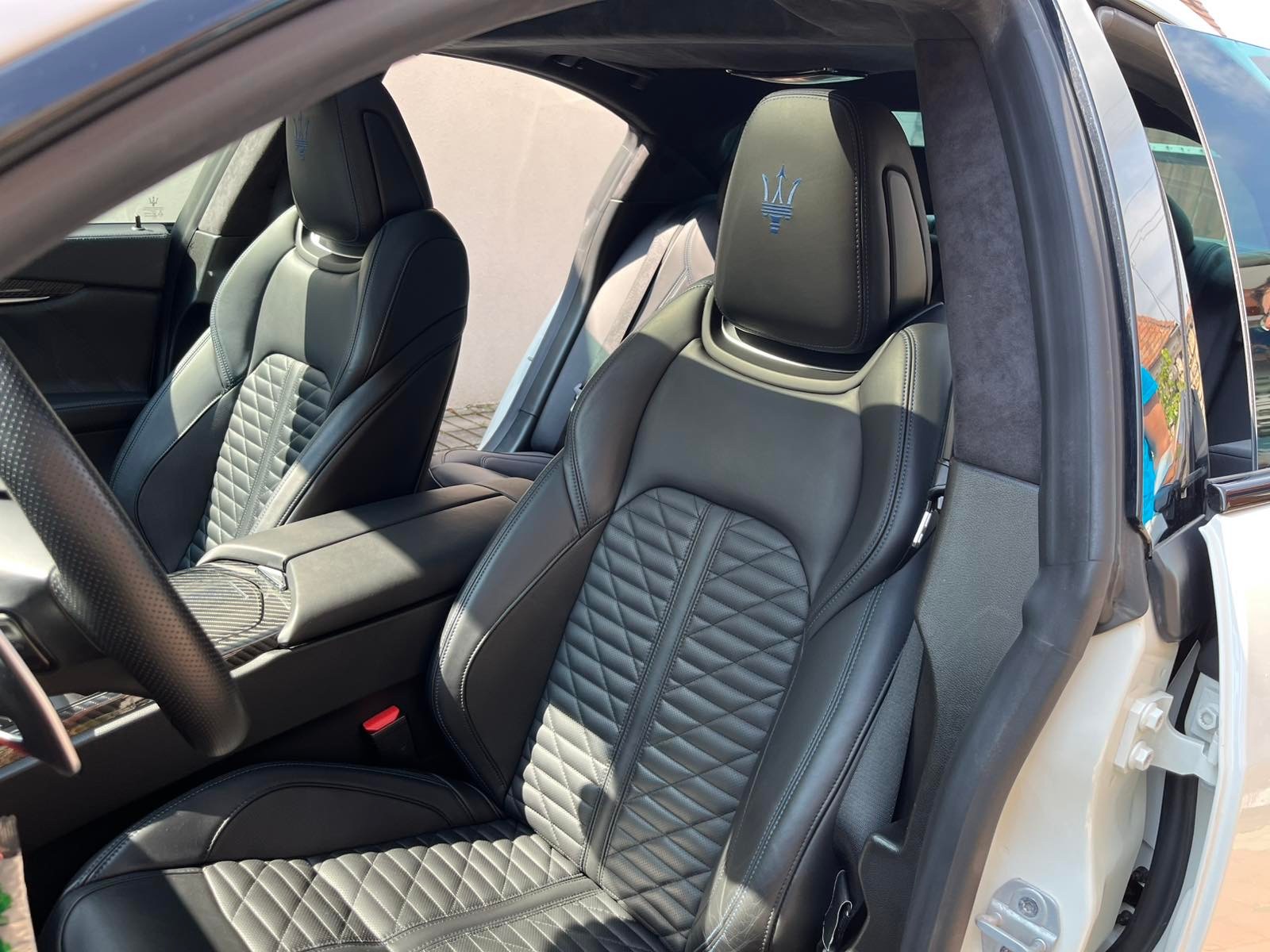 MASERATI Ghibli 2.0 Hybrid GranSport Automatica-image-3