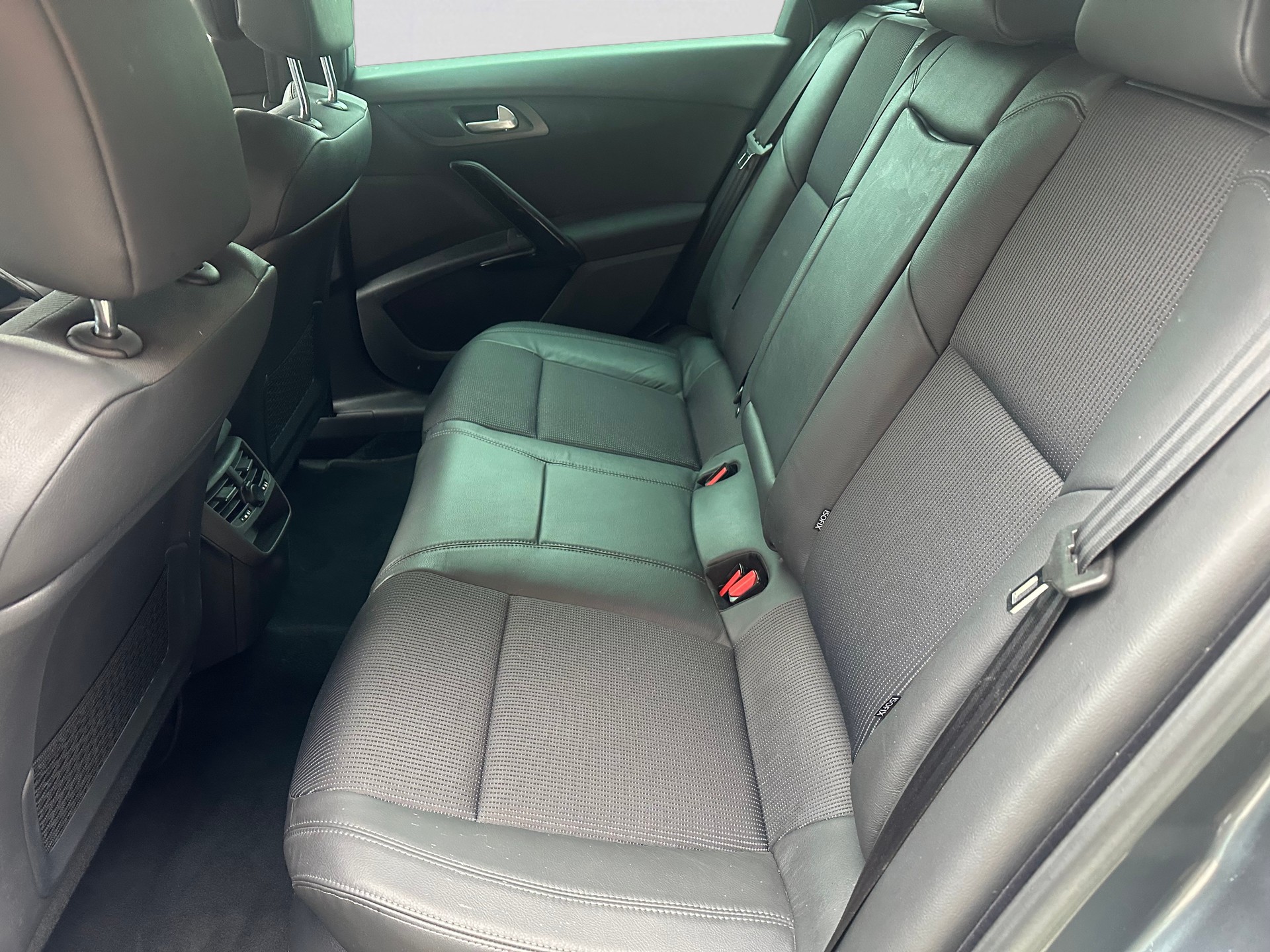 PEUGEOT 508 SW 1.6 16V T Allure Automatic-image-10