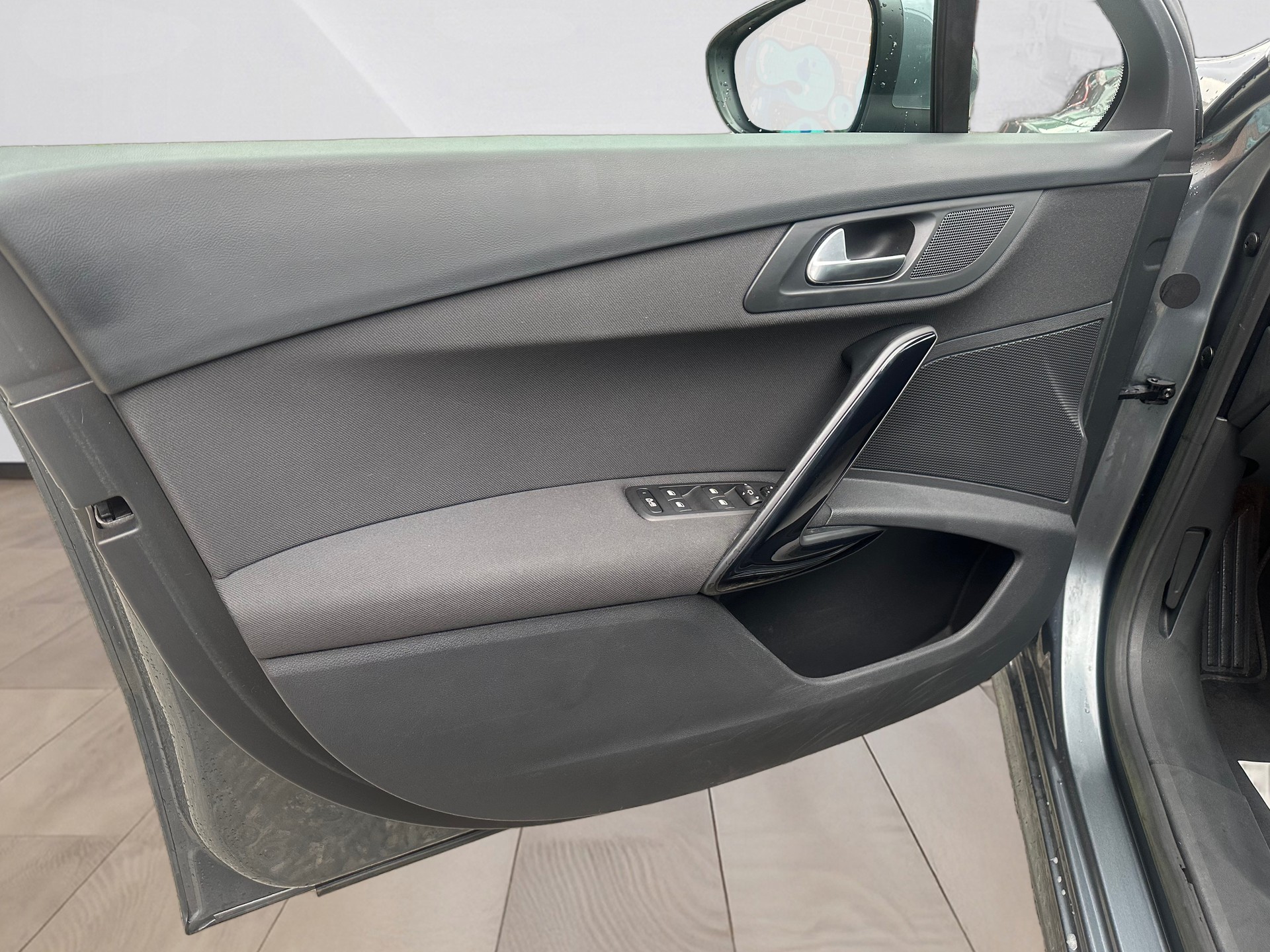 PEUGEOT 508 SW 1.6 16V T Allure Automatic-image-12