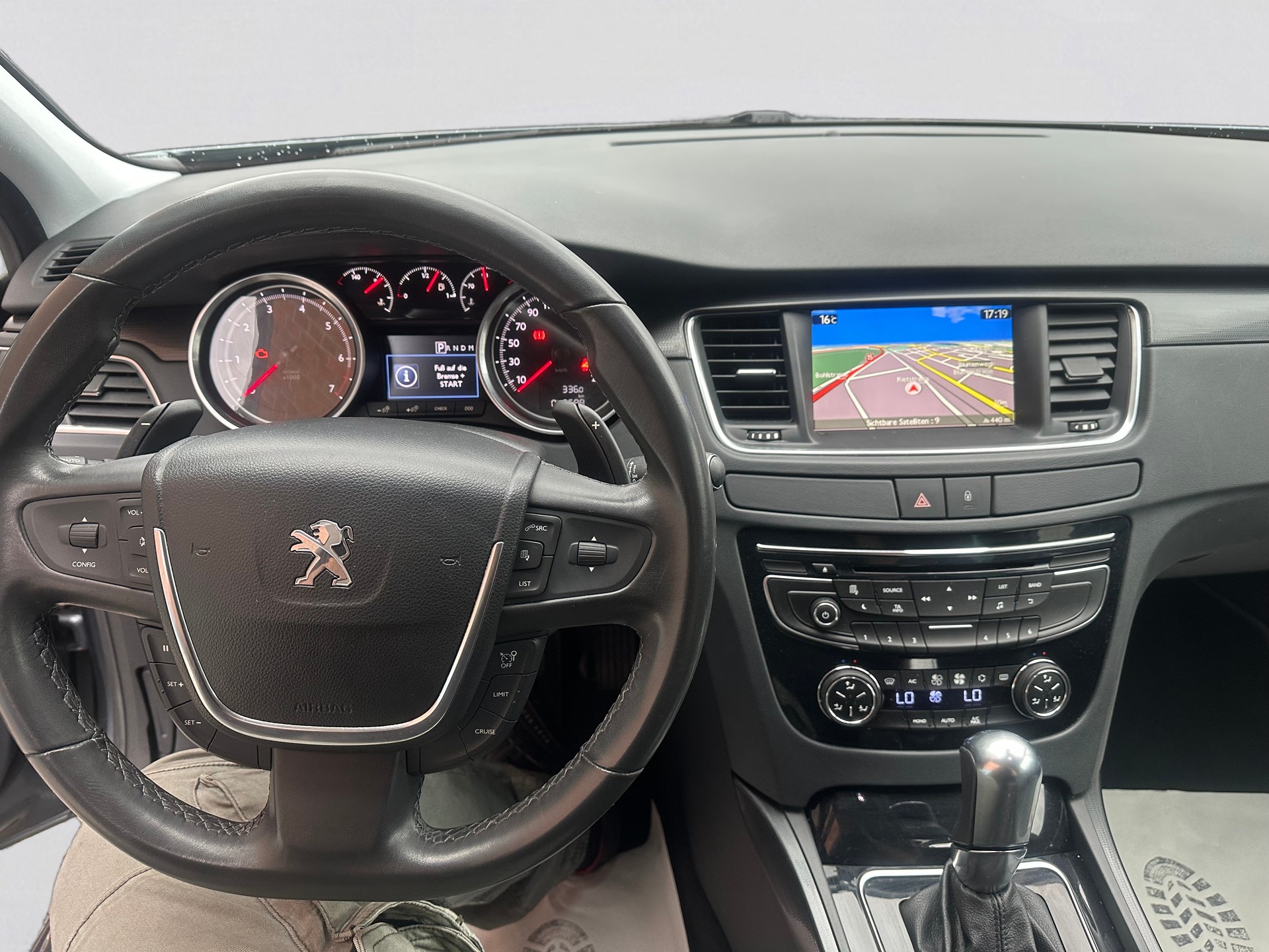 PEUGEOT 508 SW 1.6 16V T Allure Automatic-image-15