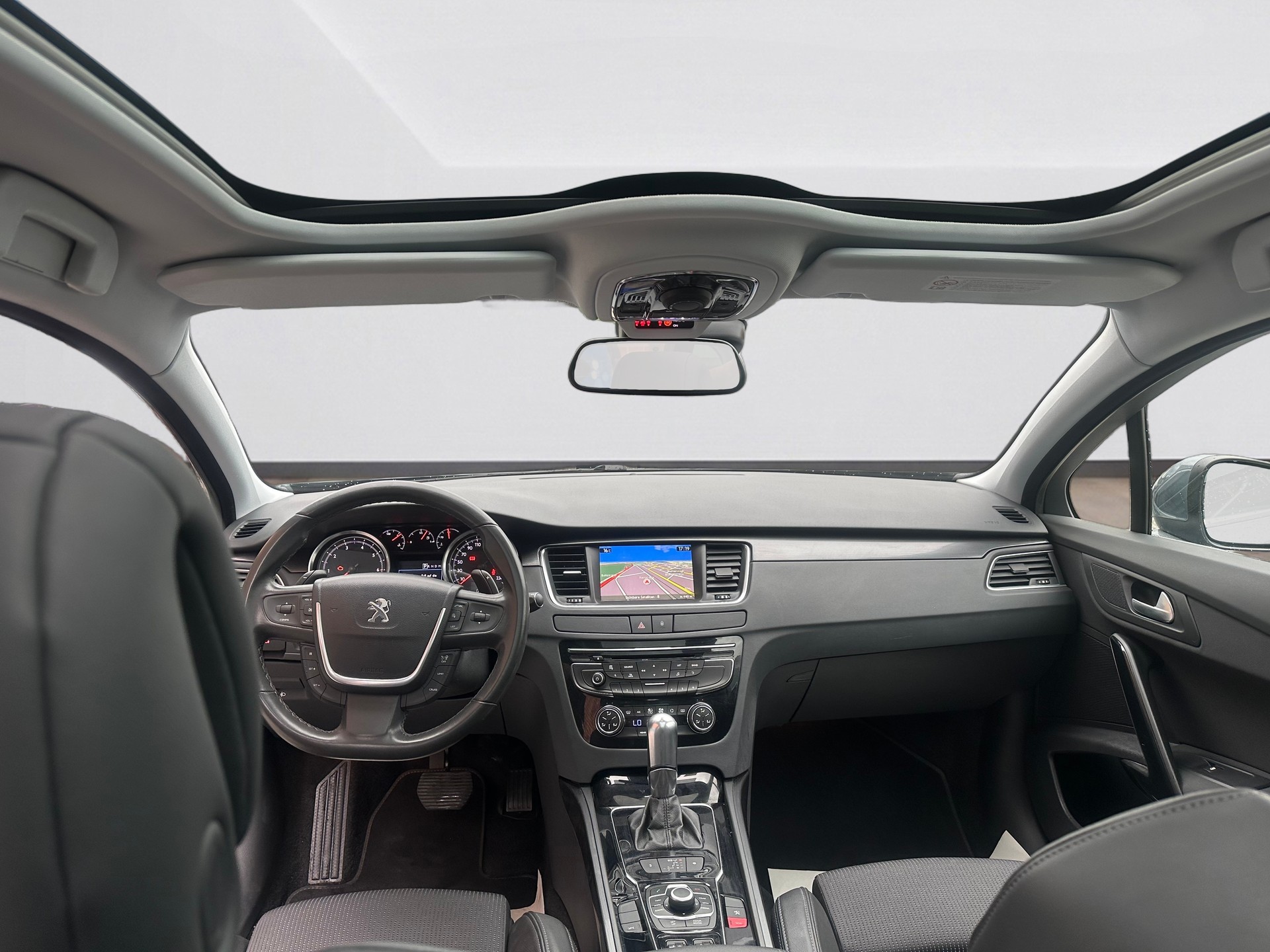 PEUGEOT 508 SW 1.6 16V T Allure Automatic-image-11