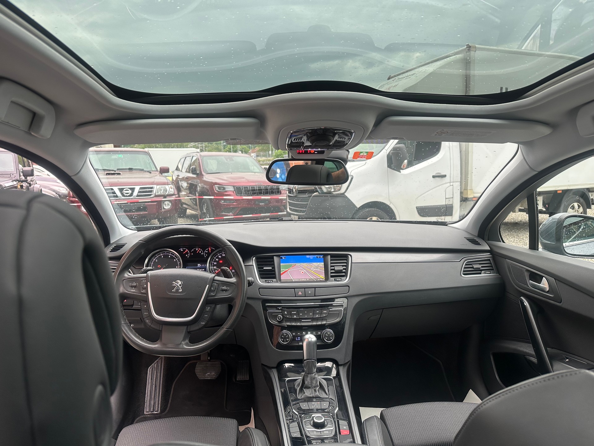 PEUGEOT 508 SW 1.6 16V T Allure Automatic-image-11
