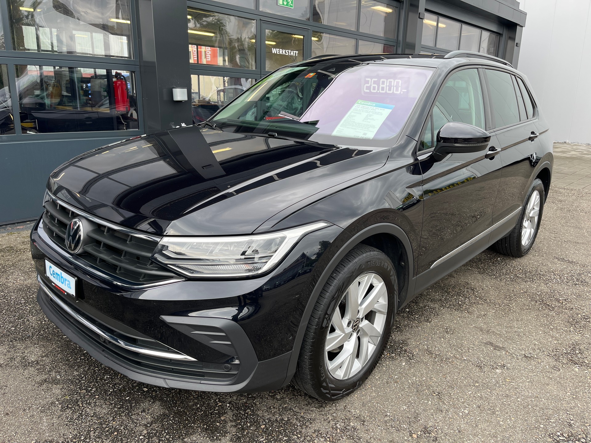 VW Tiguan 2.0 TDI SCR Life 4Motion DSG-image-0