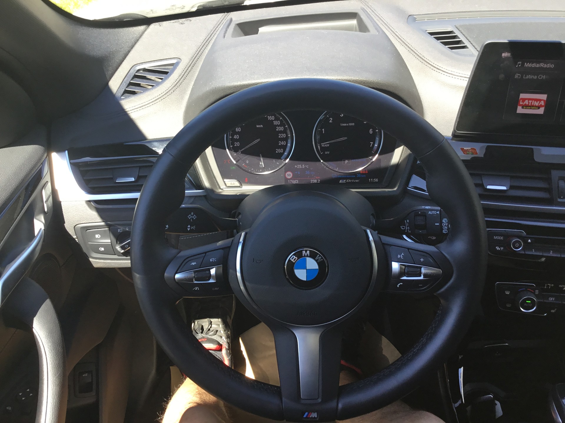 BMW X1 xDrive 25e M Sport Steptronic-image-8