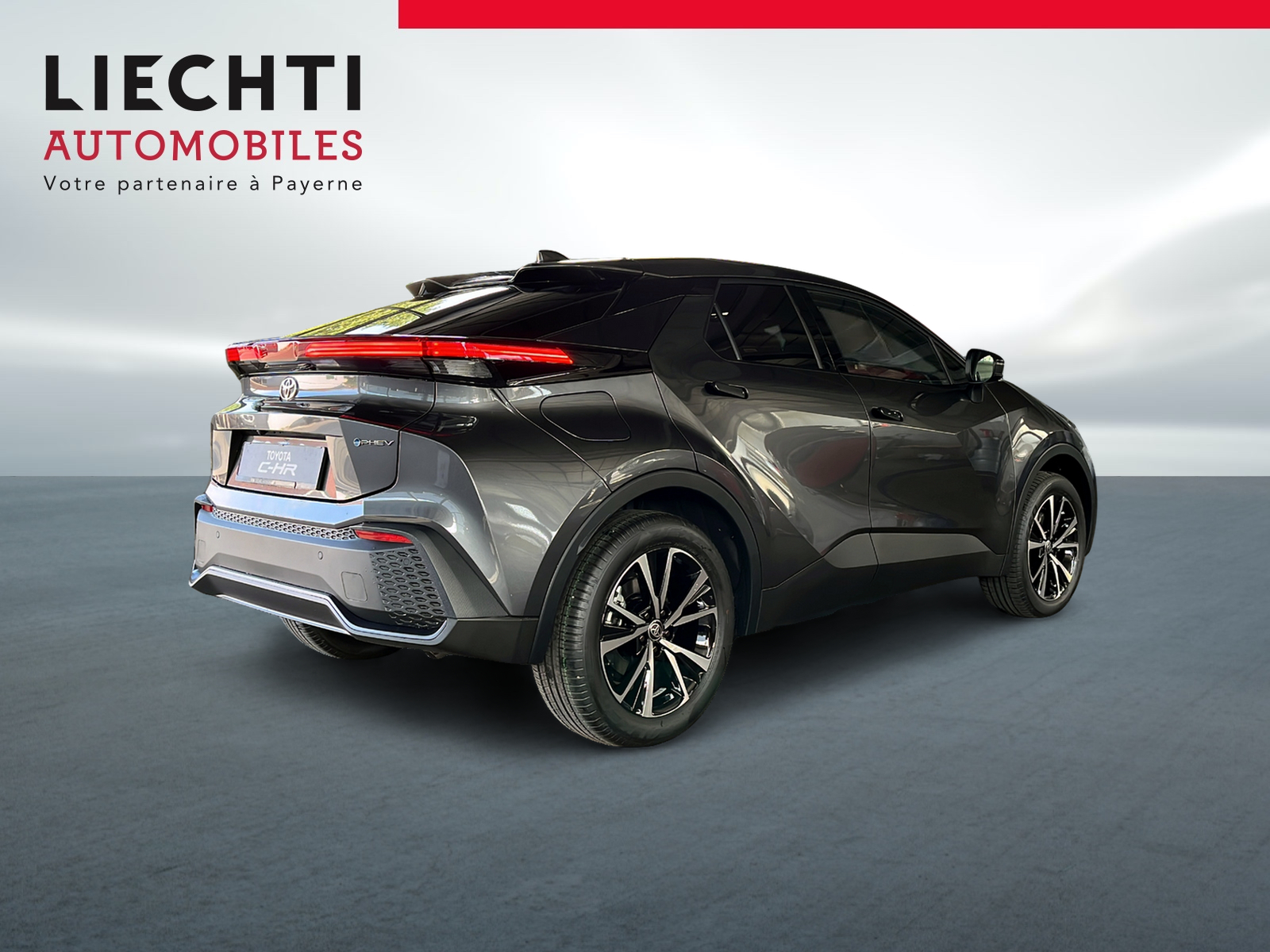 TOYOTA C-HR 2.0 PHEV CVT Swiss Edition-image-3