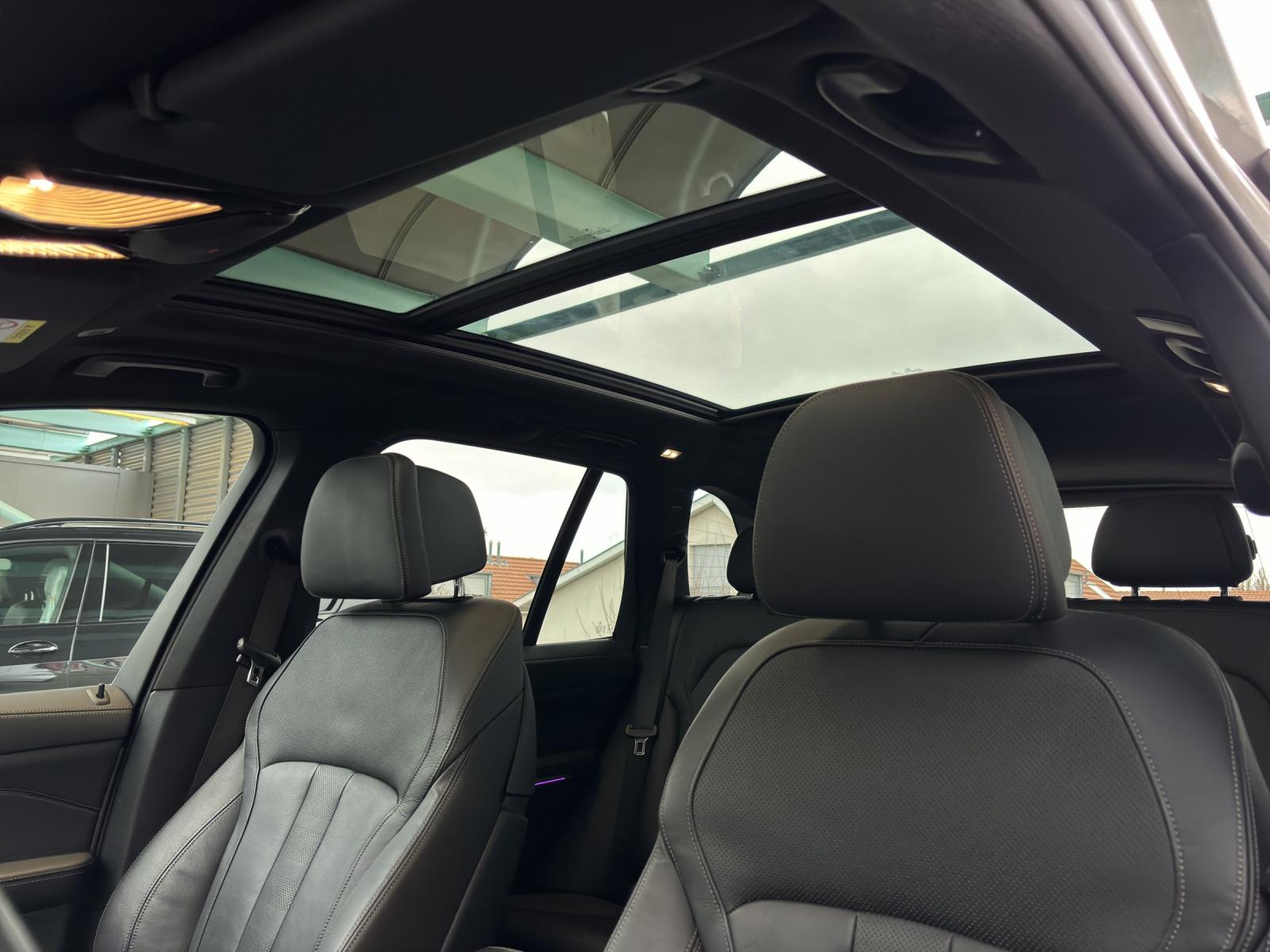 BMW X5 xDriveM50i-image-21