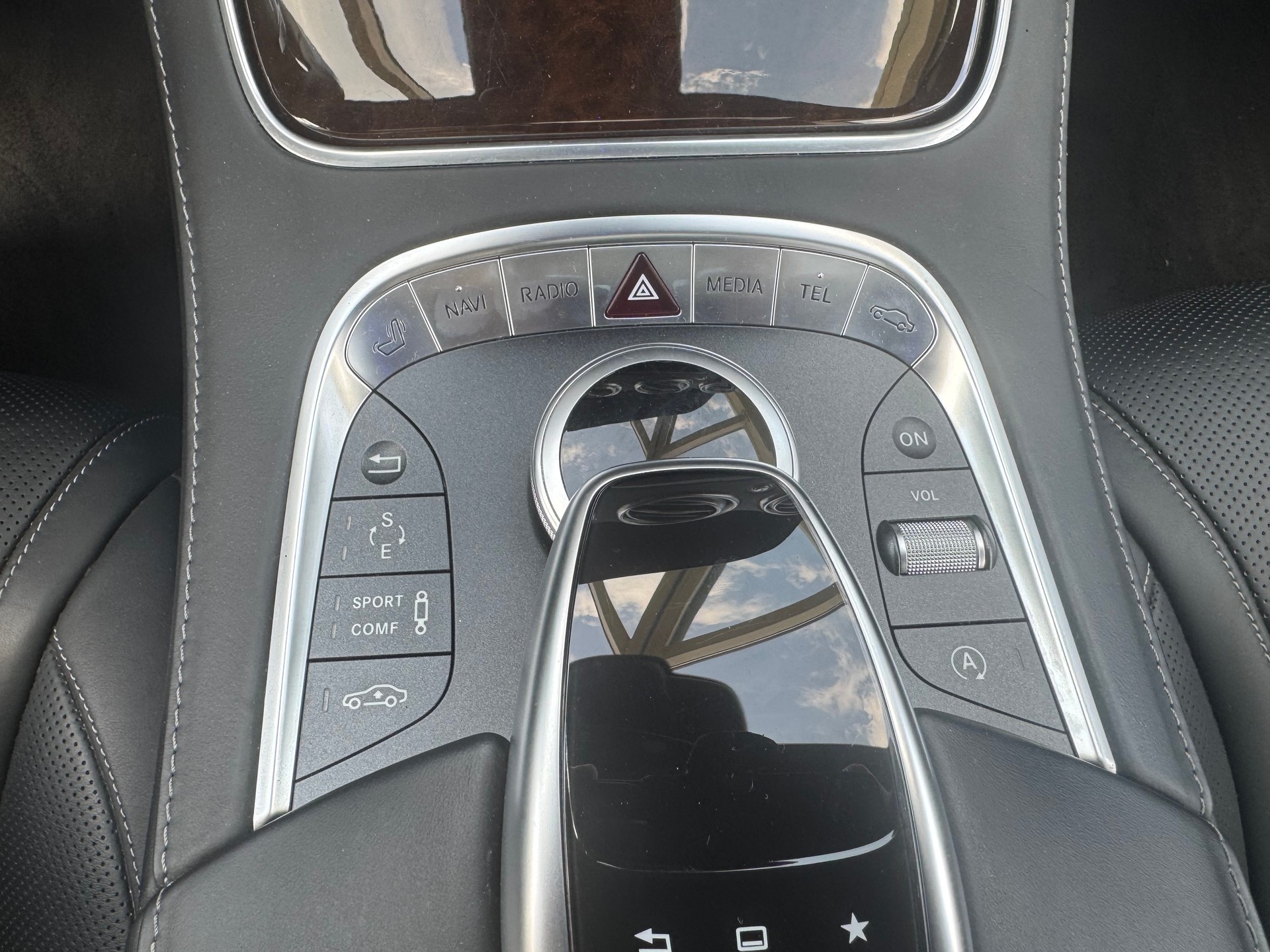 MERCEDES-BENZ S 500 Coupé 4Matic 7G-Tronic AMG Line-image-15
