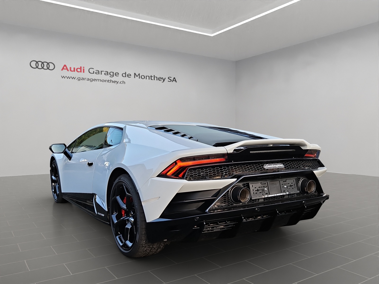 LAMBORGHINI Huracan EVO Coupé DCT-image-5