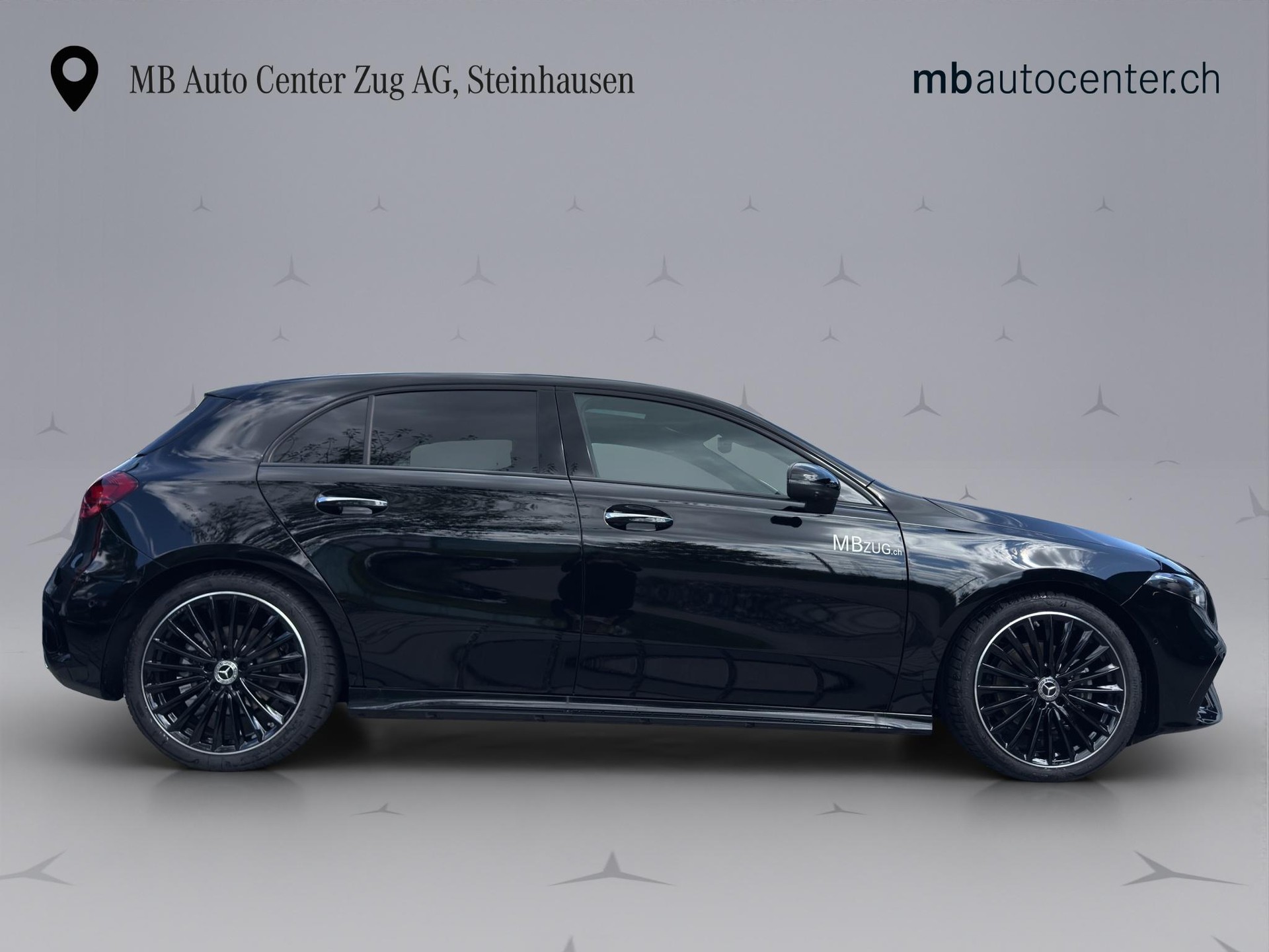 MERCEDES-BENZ A 200 AMG Line-image-5