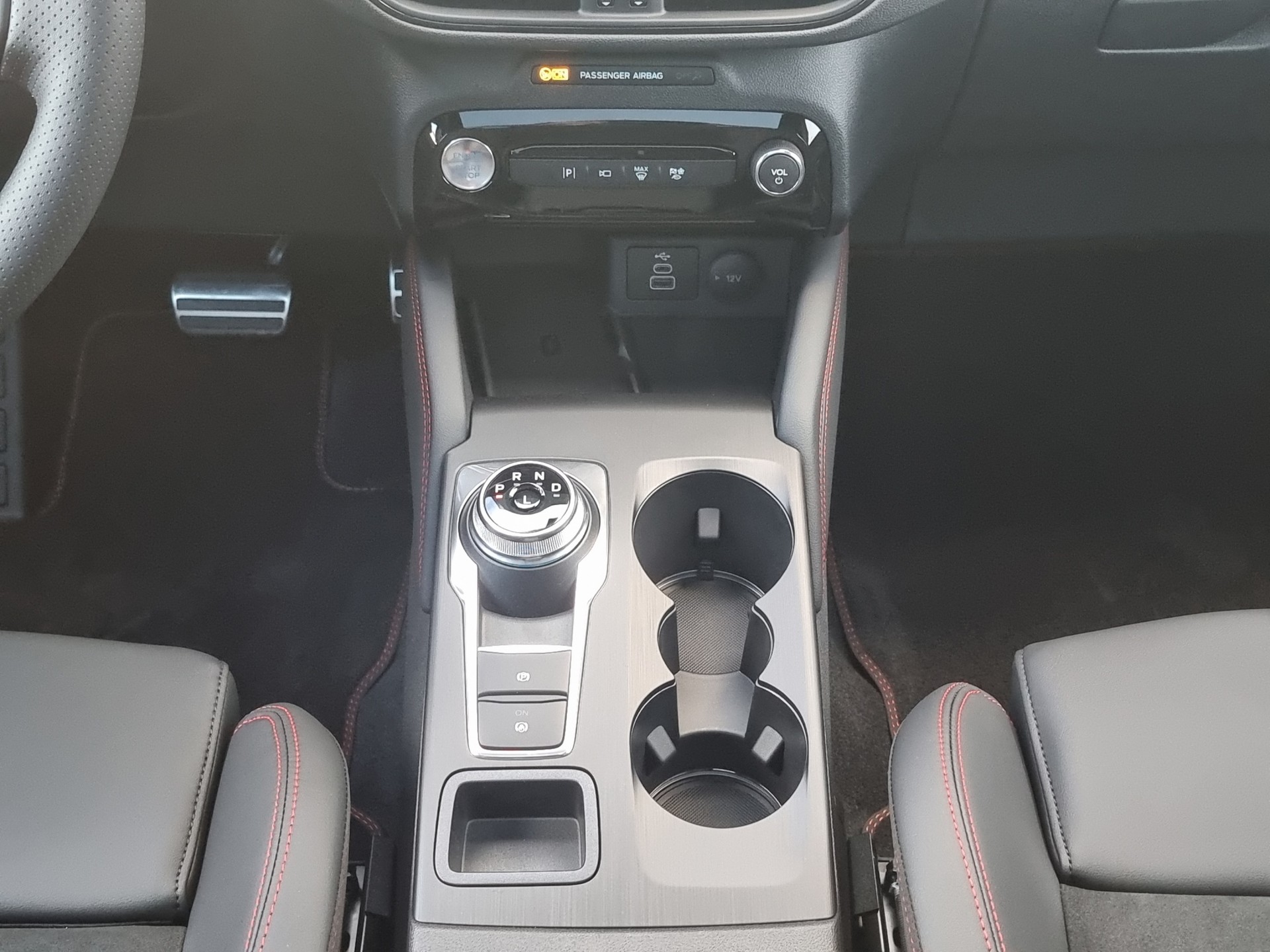 FORD Kuga 2.5 Plug-in Hybrid ST-Line X-image-8
