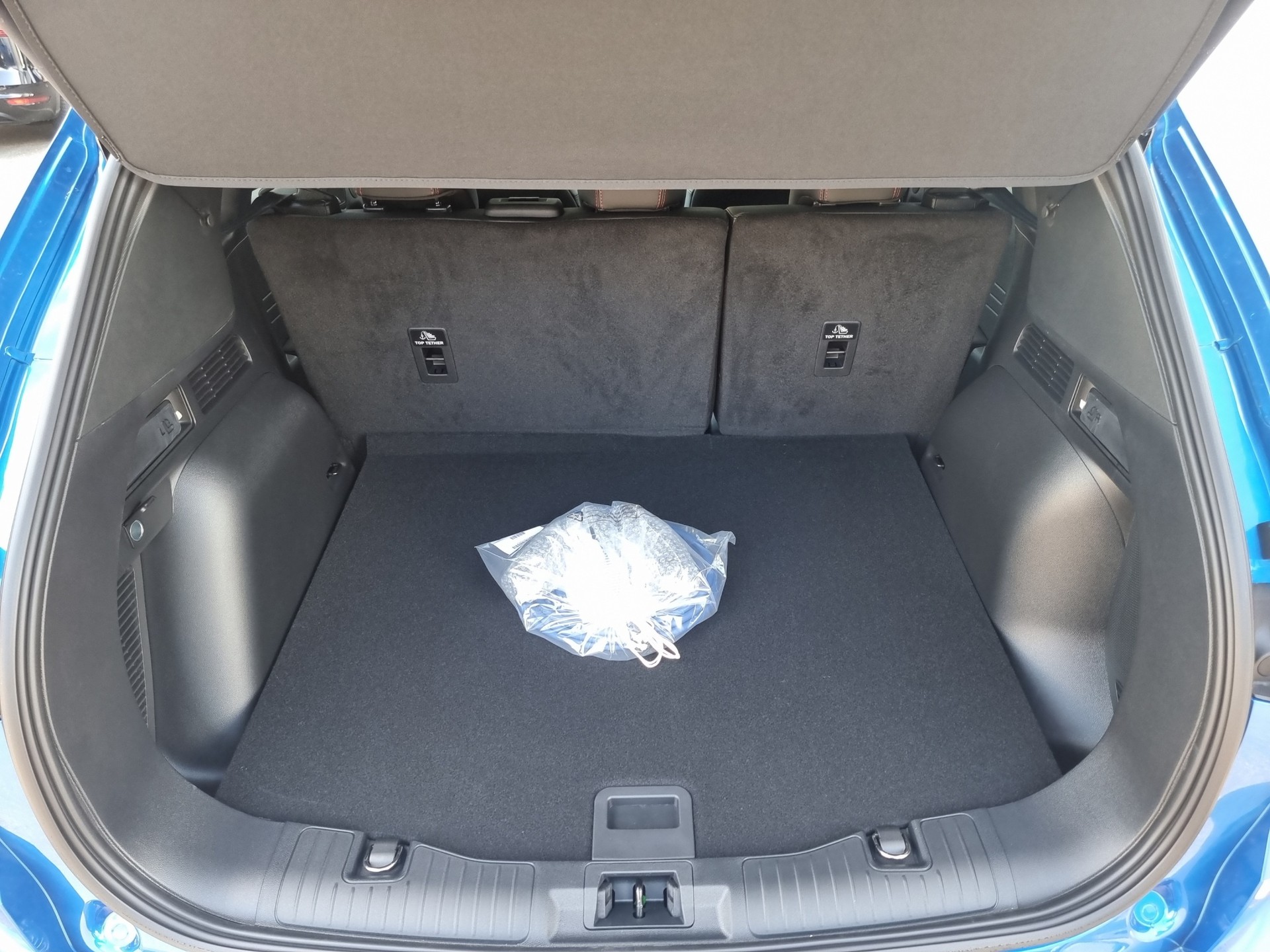 FORD Kuga 2.5 Plug-in Hybrid ST-Line X-image-15