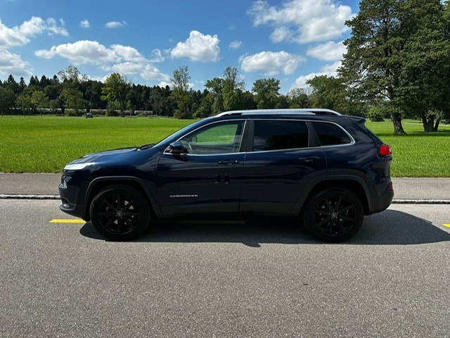 JEEP CHEROKEE-image-1