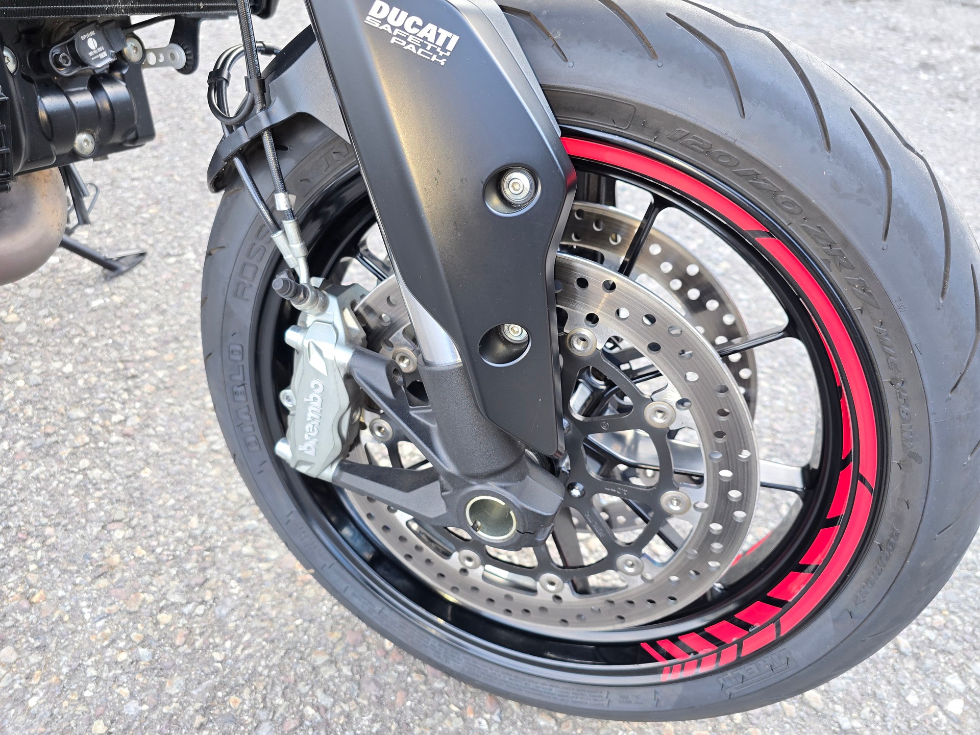 DUCATI Hypermotard 821-image-7