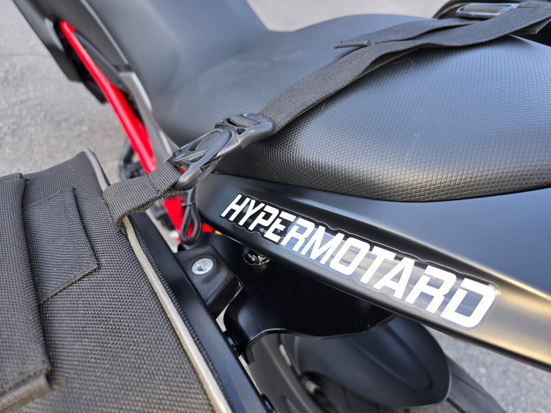 DUCATI Hypermotard 821-image-13