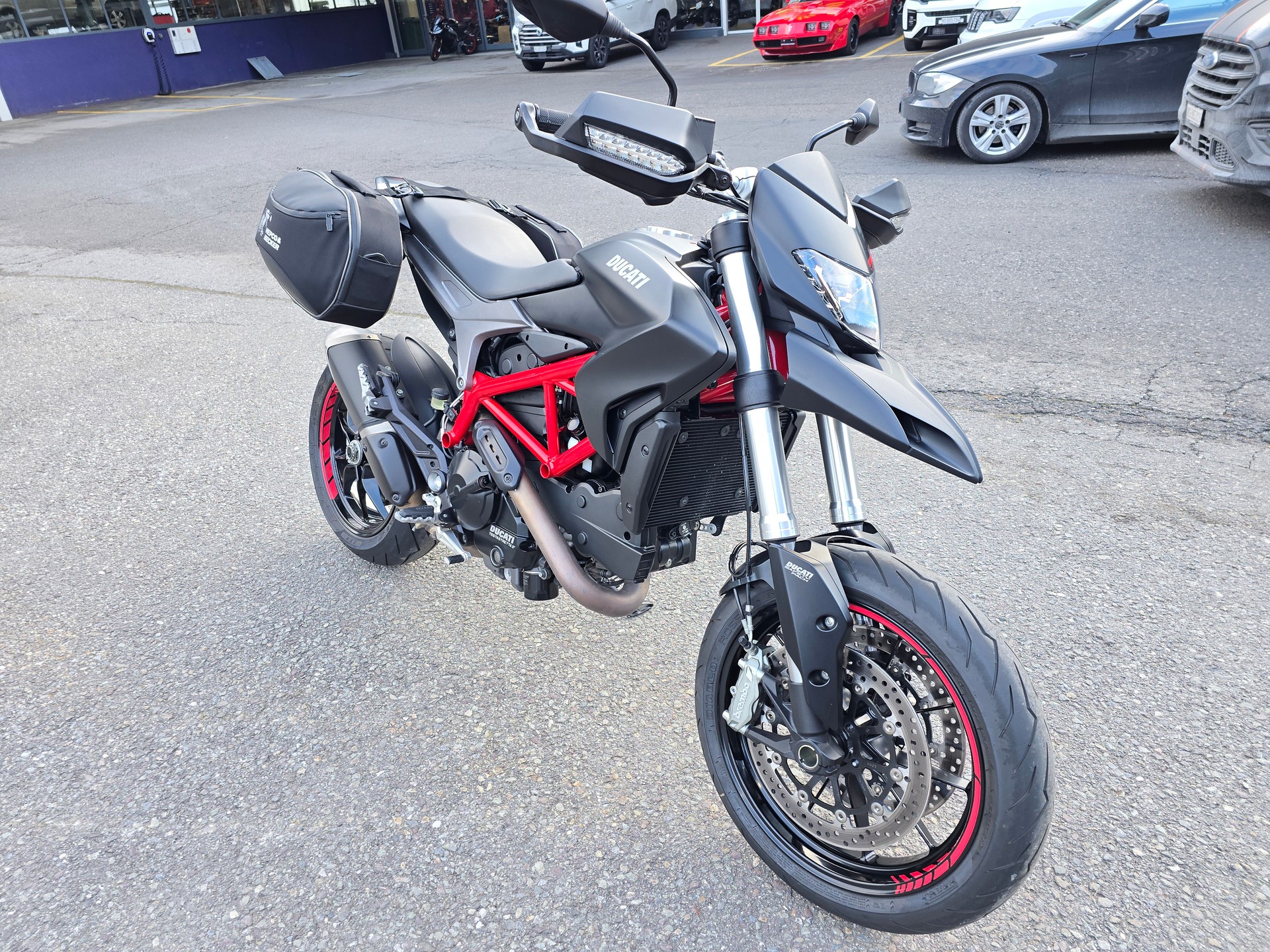 DUCATI Hypermotard 821-image-6