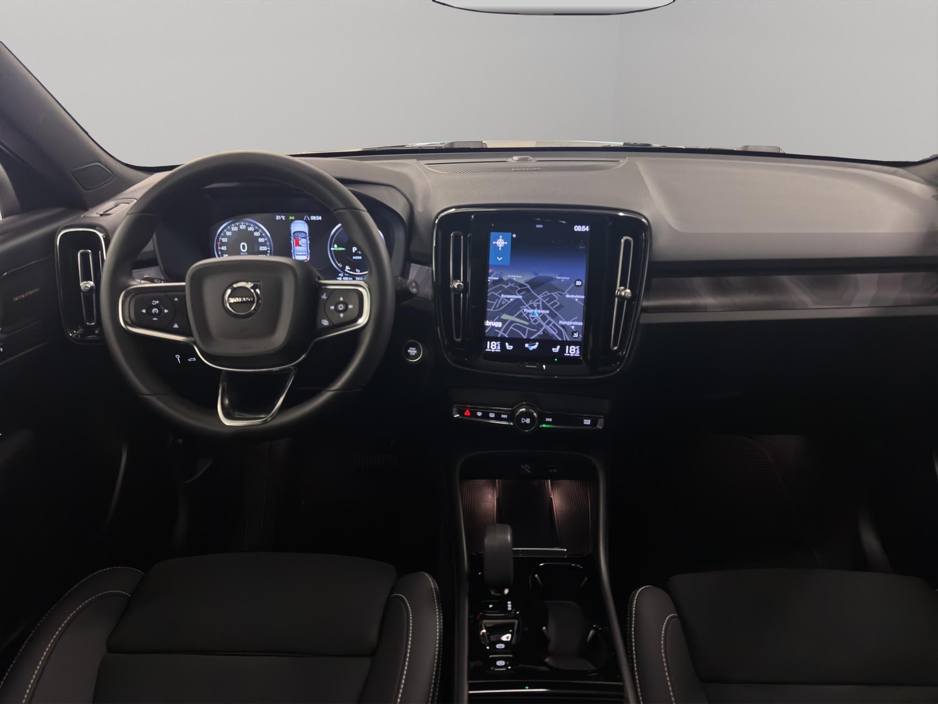 VOLVO XC40 1.5 T5 PiH Ultimate Dark-image-5