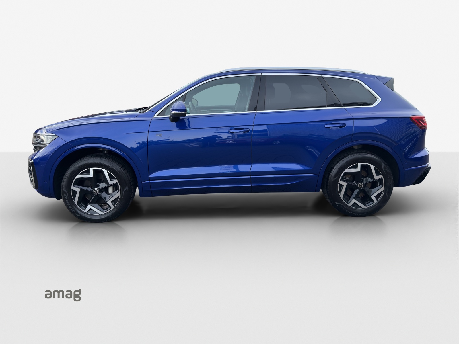 VW Touareg 3.0 TDI R-Line Tiptronic-image-1