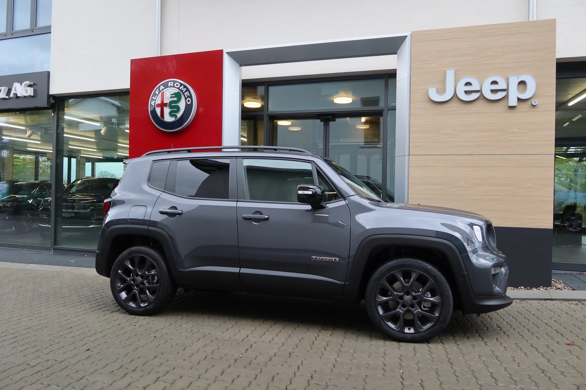 JEEP Renegade 1.3PHEV SLimPAWD-image-1