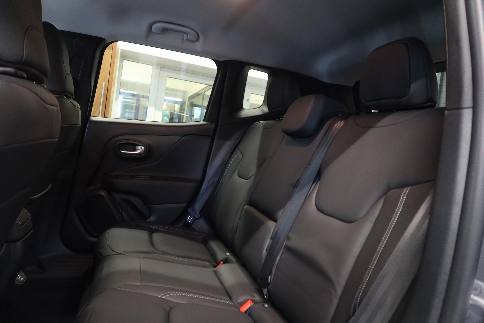 JEEP Renegade 1.3PHEV SLimPAWD-image-9