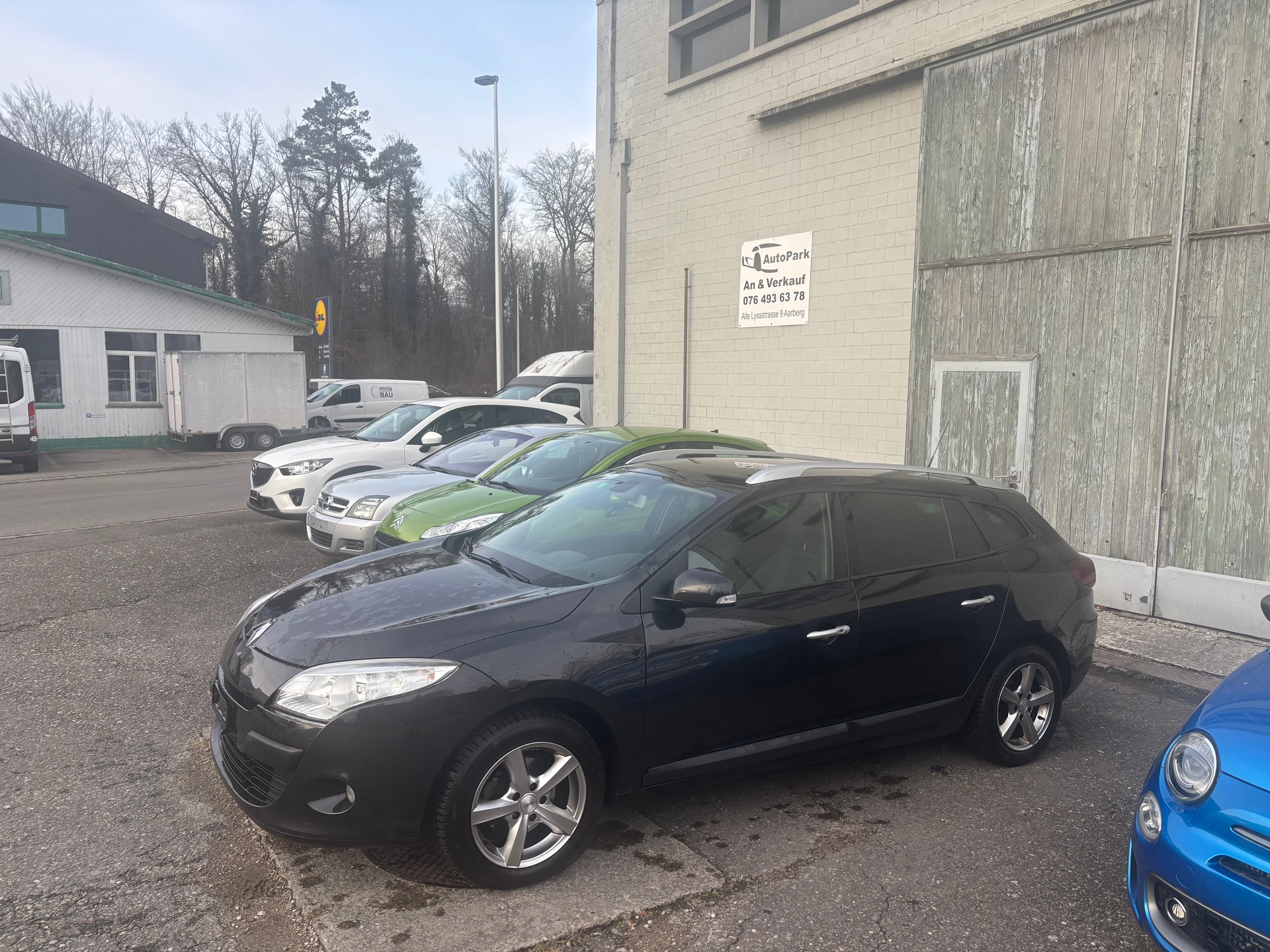 RENAULT Mégane Grandtour 1.4 16V Turbo Dynamique-image-1