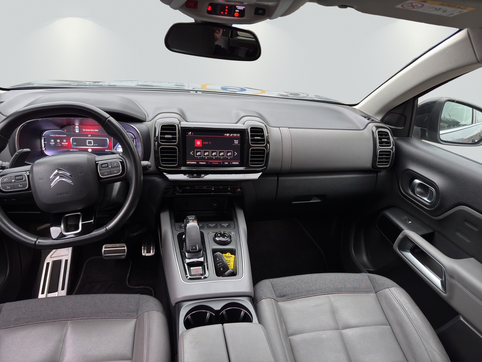 CITROEN C5 Aircross 1.6i PureTech Shine EAT8-image-8