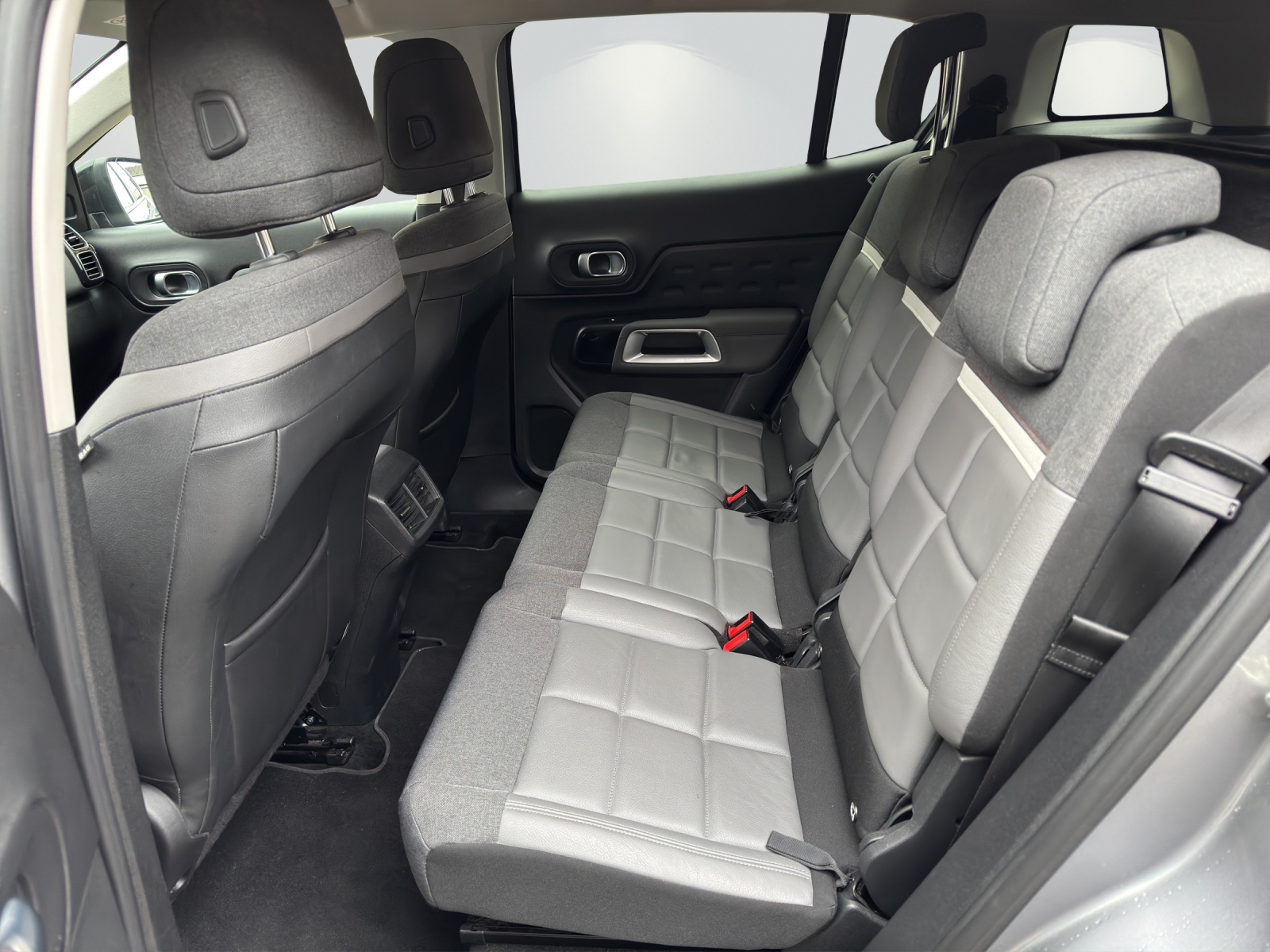 CITROEN C5 Aircross 1.6i PureTech Shine EAT8-image-10