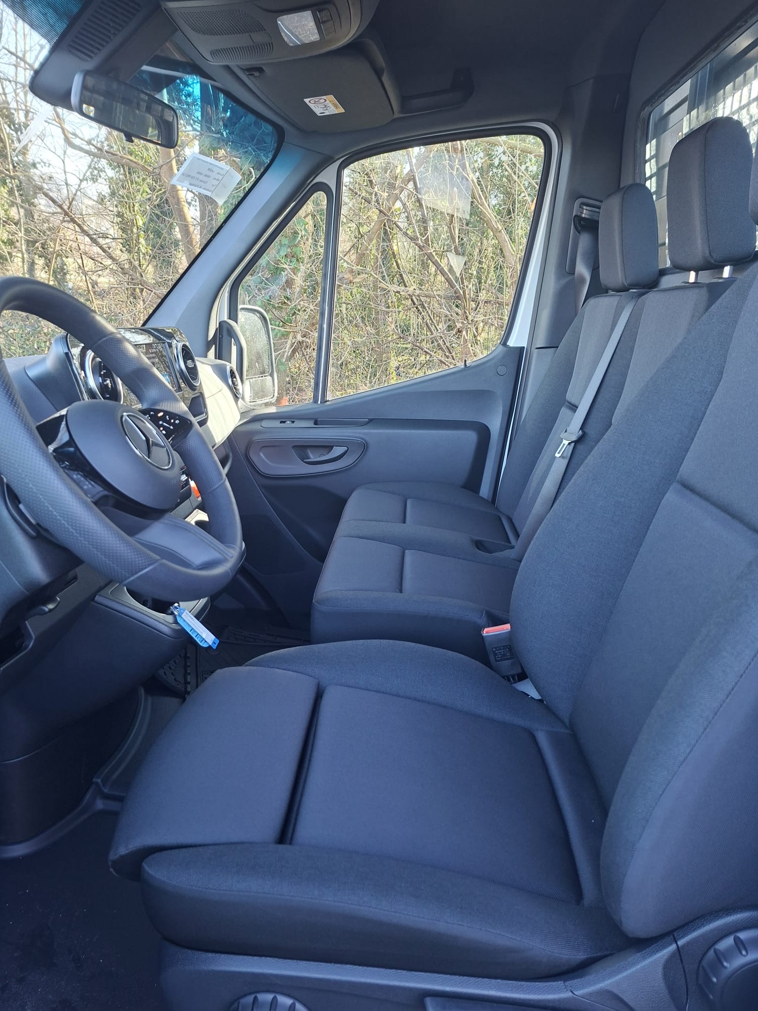 MERCEDES-BENZ Sprinter 317 CDI Standard 9G-TRONIC-image-9