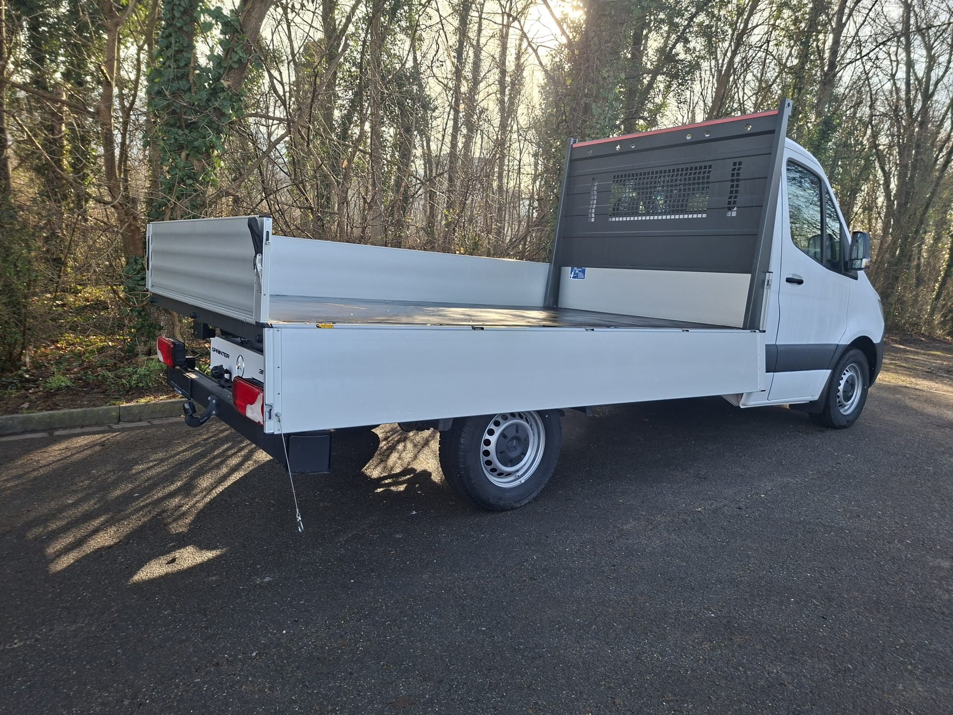 MERCEDES-BENZ Sprinter 317 CDI Standard 9G-TRONIC-showroom-element-2