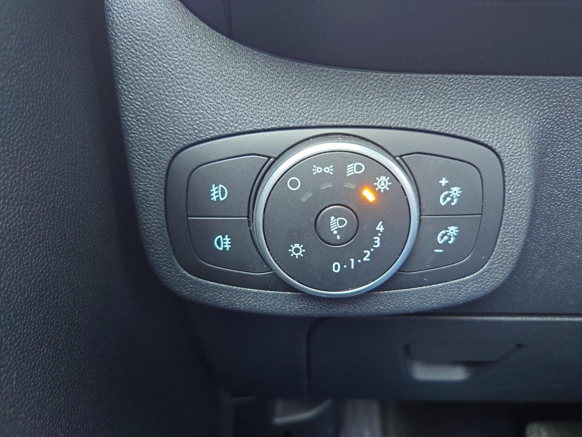 FORD Fiesta 1.0 EcoB Active-image-10