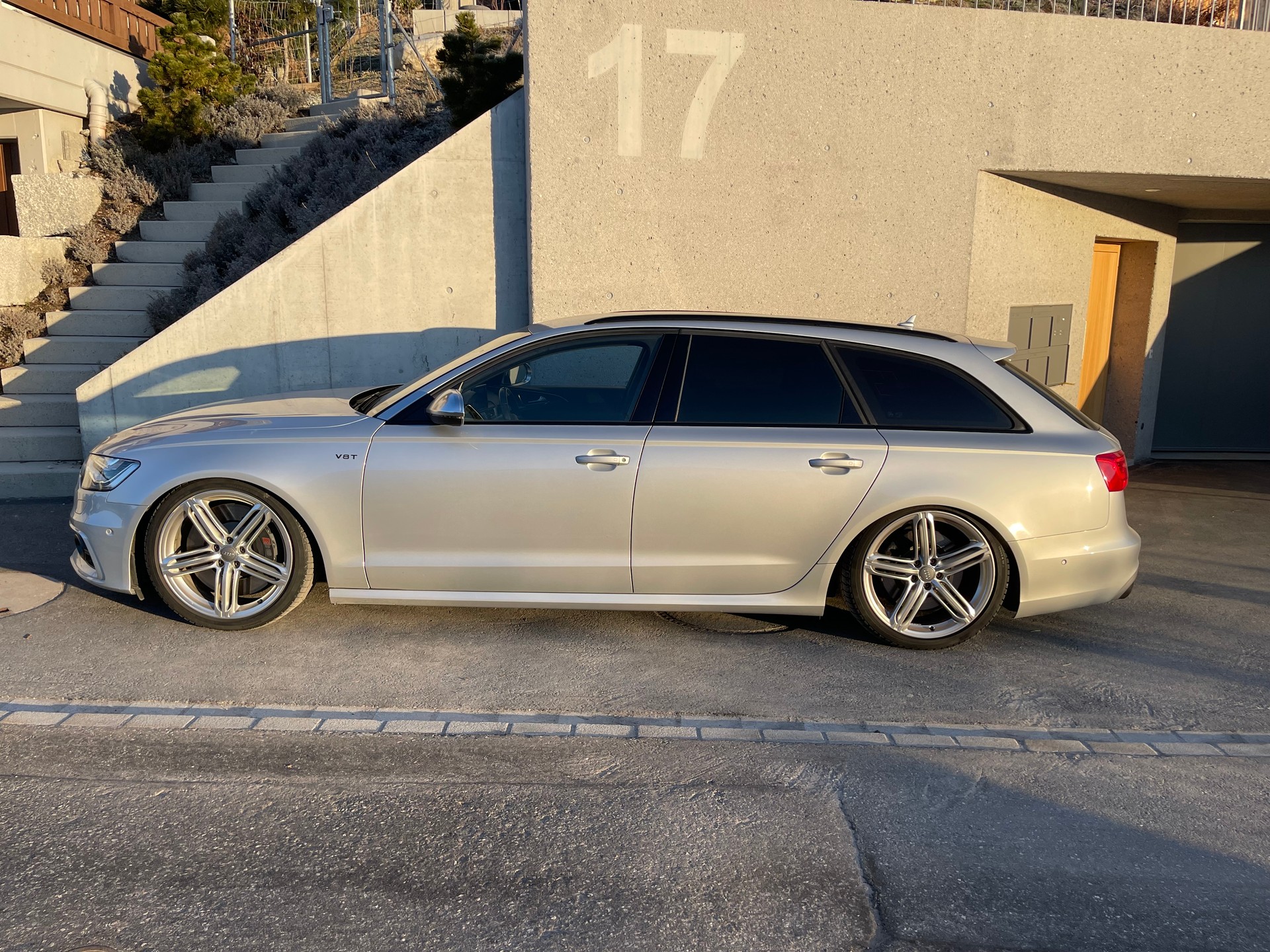 AUDI S6 Avant 4.0 TFSI V8 quattro S-tronic-image-1
