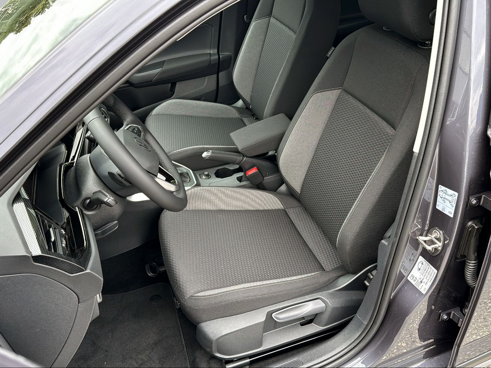 VW Taigo 1.0 TSI United DSG-image-8
