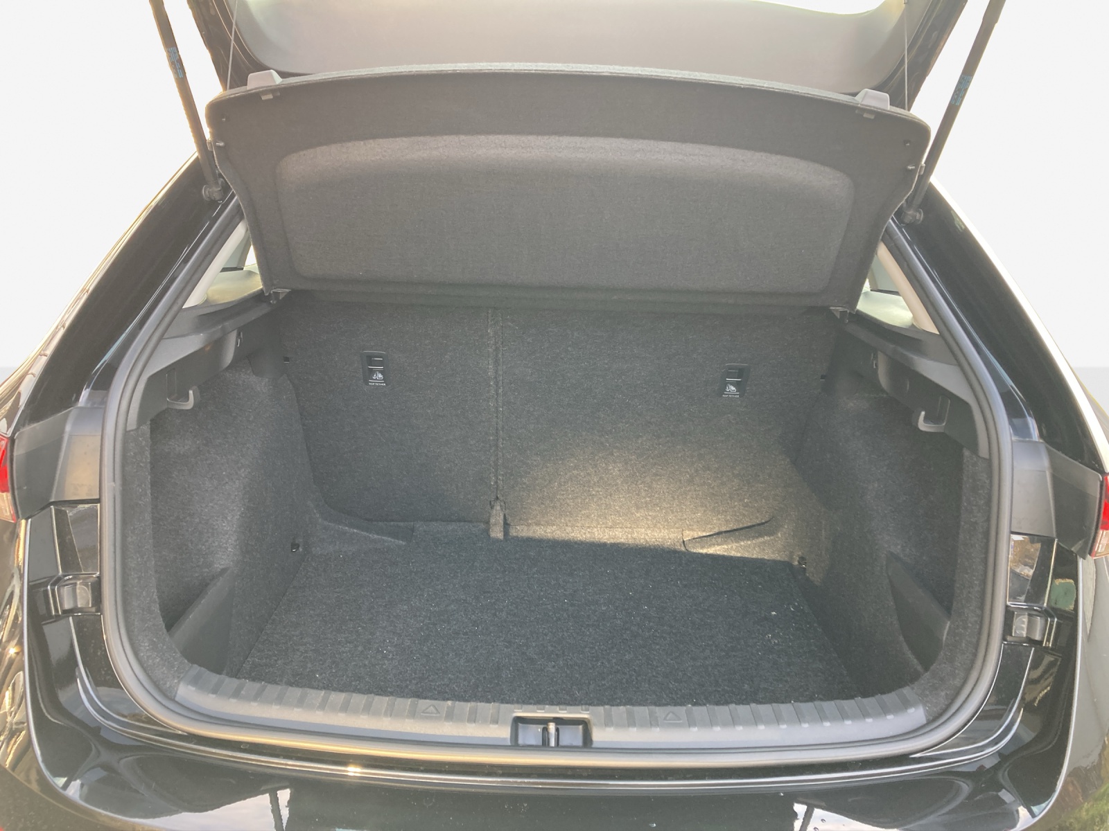 SKODA Scala 1.0 TSI Ambition DSG-image-12
