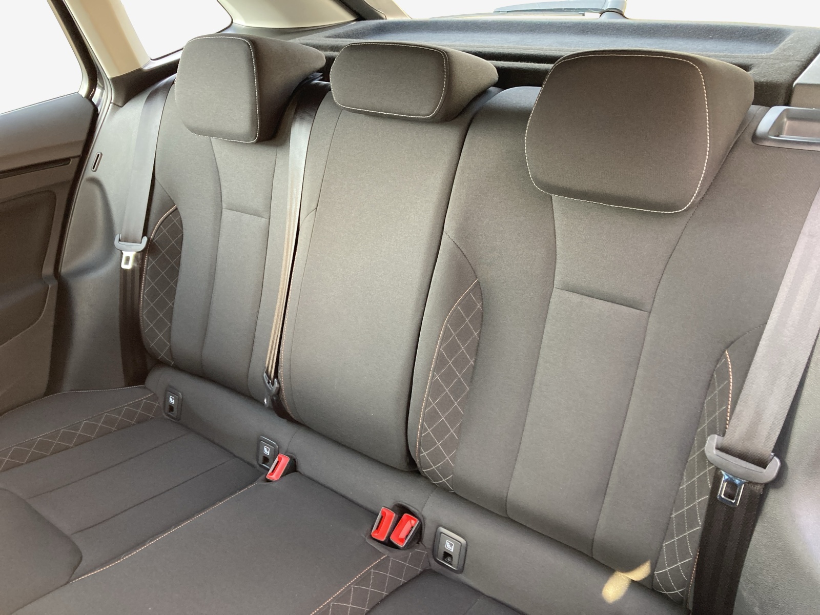 SKODA Scala 1.0 TSI Ambition DSG-image-11