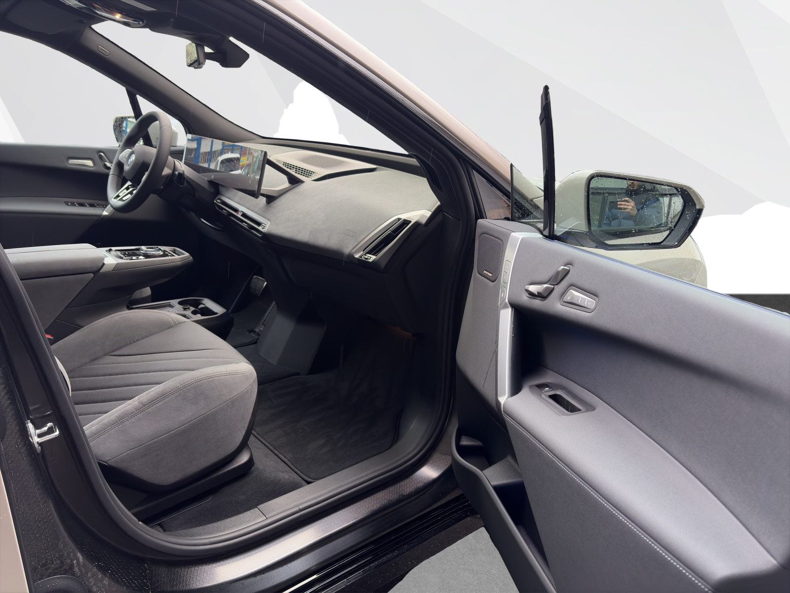 BMW iX xDrive45-image-16