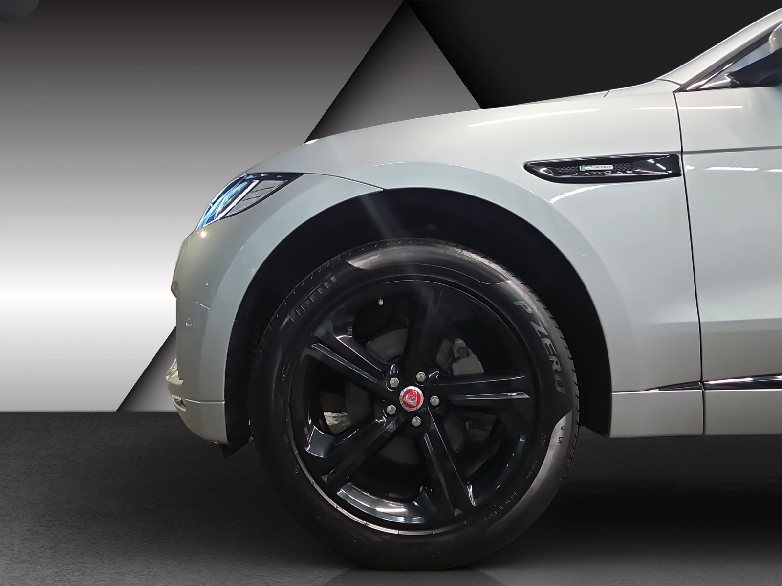 JAGUAR F-Pace 25t 2.0 R-Sport AWD Automatik-image-18