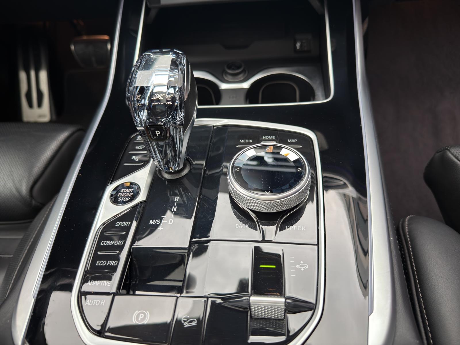 BMW X7 xDrive 48V 40i Steptronic-image-16