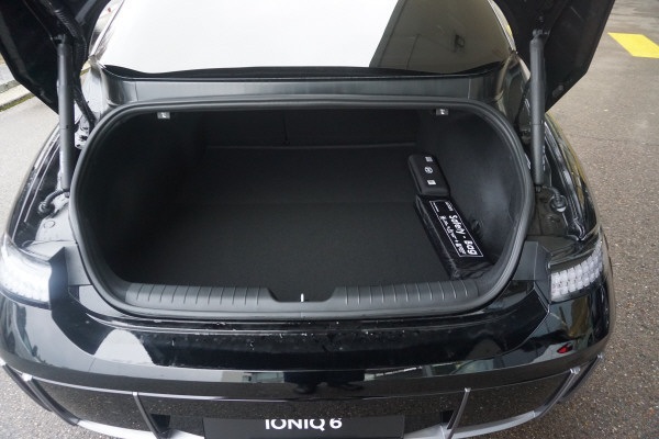 HYUNDAI Ioniq 6 77kWh Launch 4WD-image-5