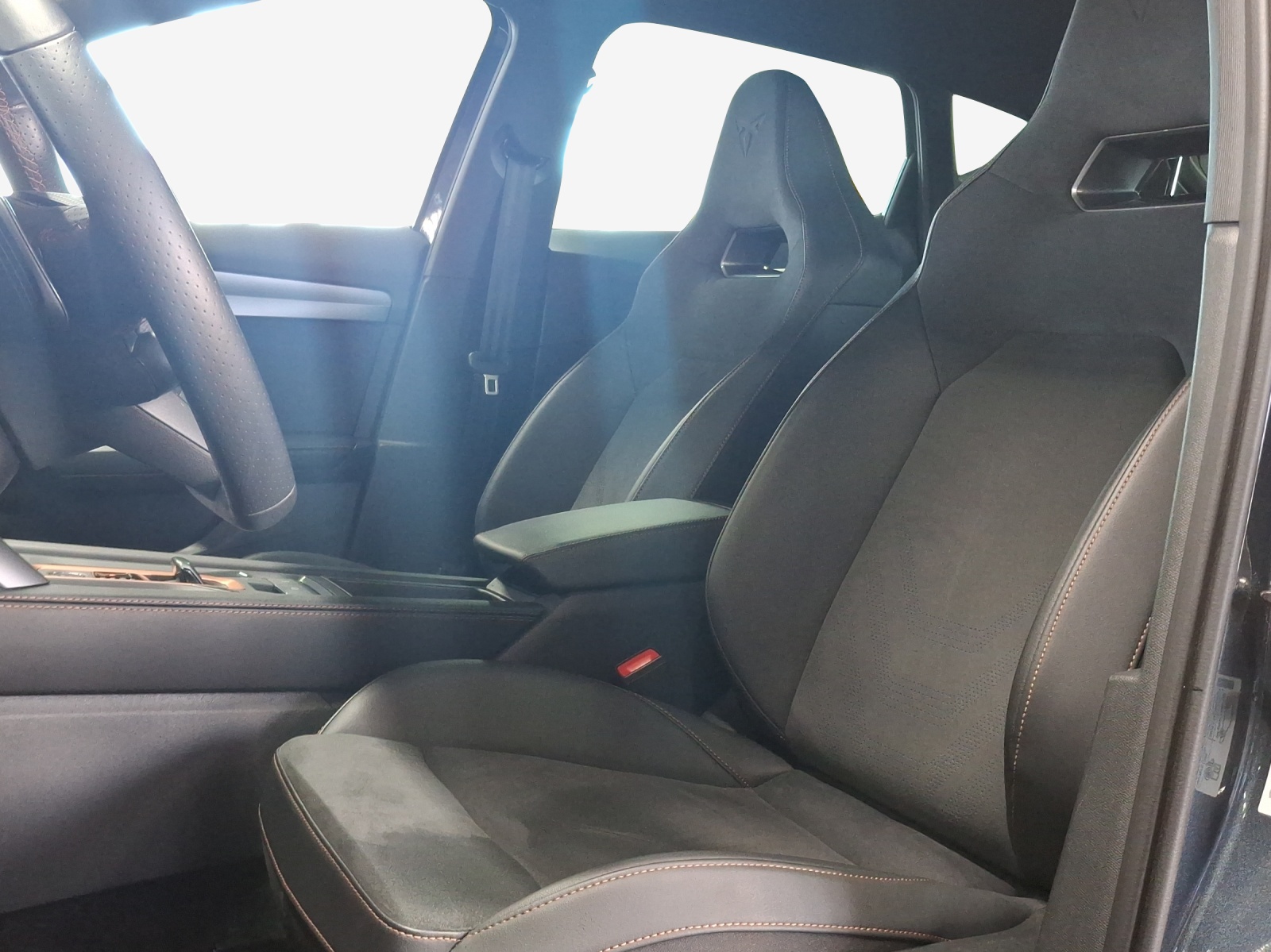 CUPRA Formentor 1.5 e-HYBRID pHEV VZ DSG-image-8
