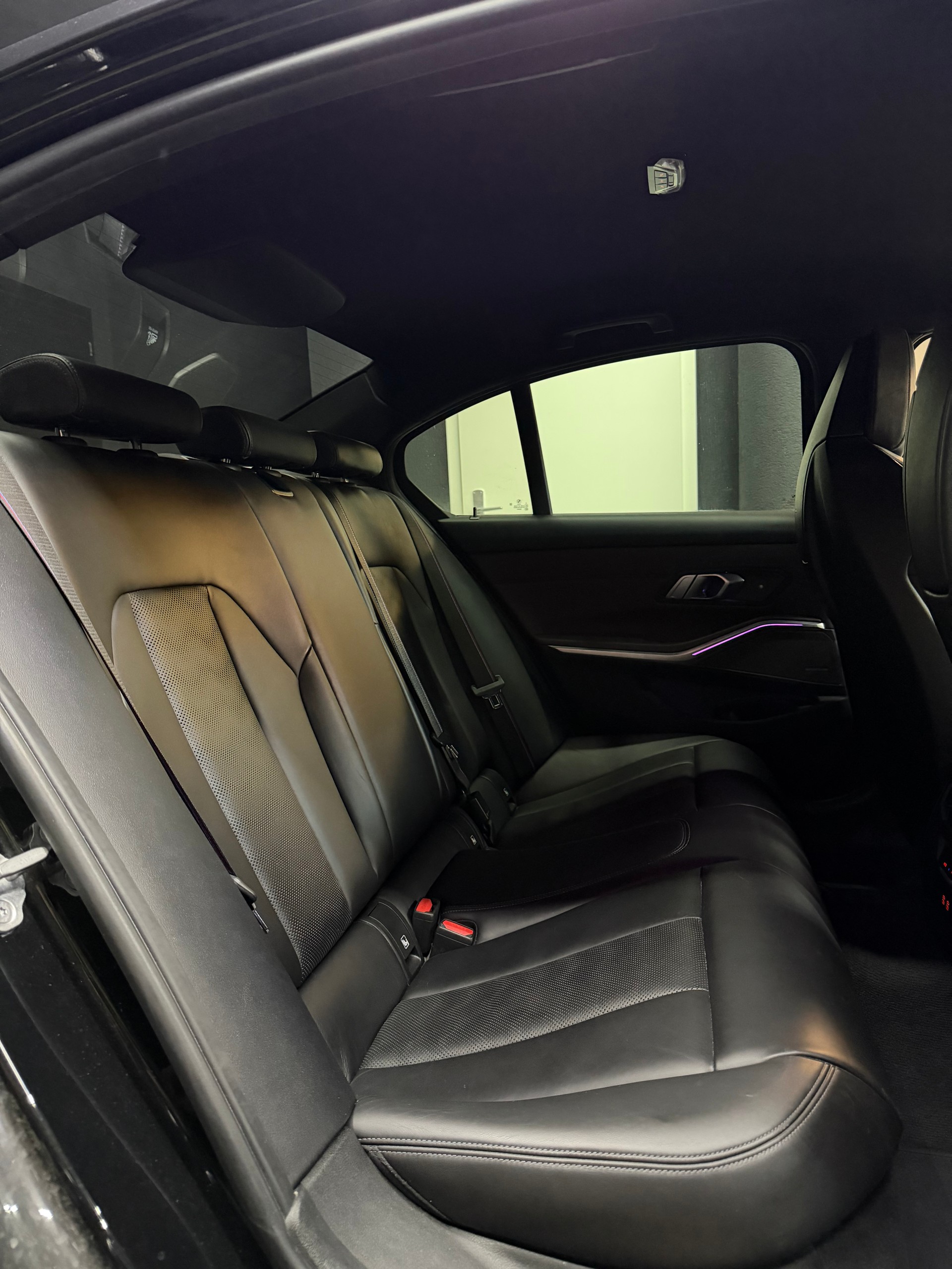 BMW M3 Competition M xDrive-image-15