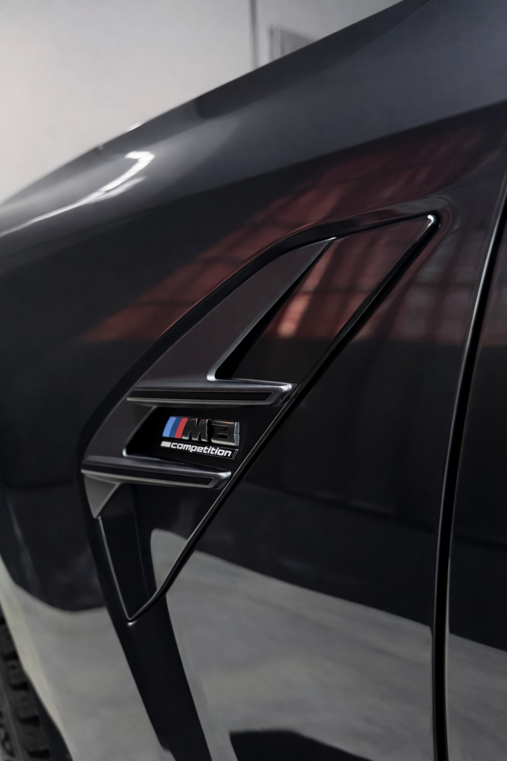 BMW M3 Competition M xDrive-image-10