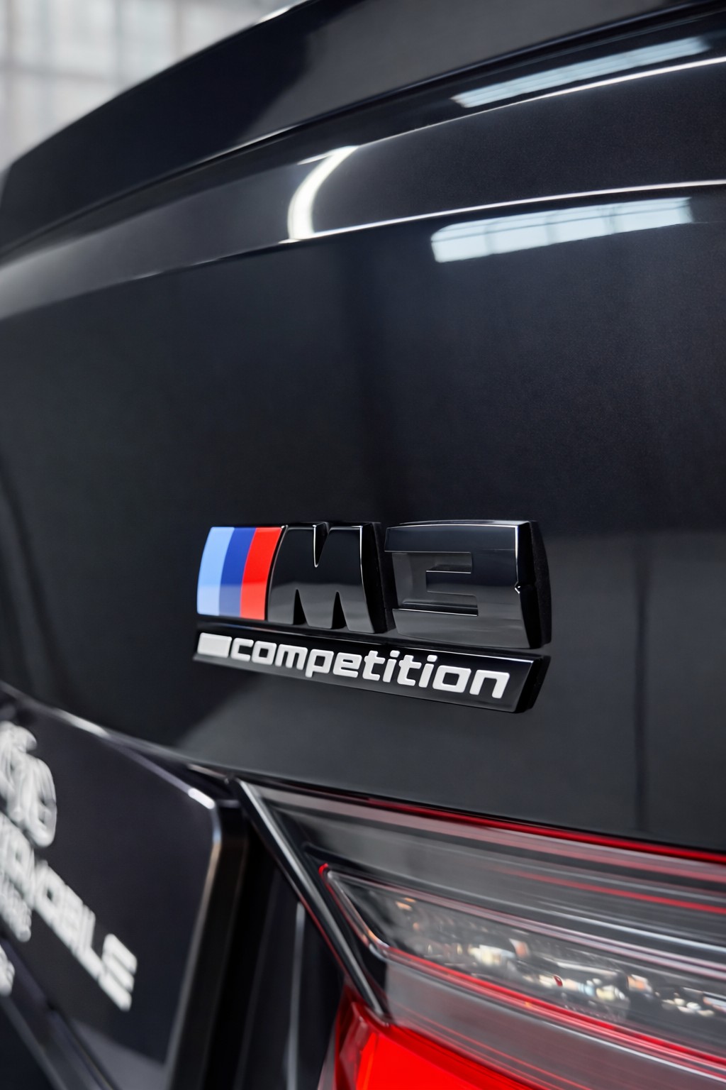 BMW M3 Competition M xDrive-image-8