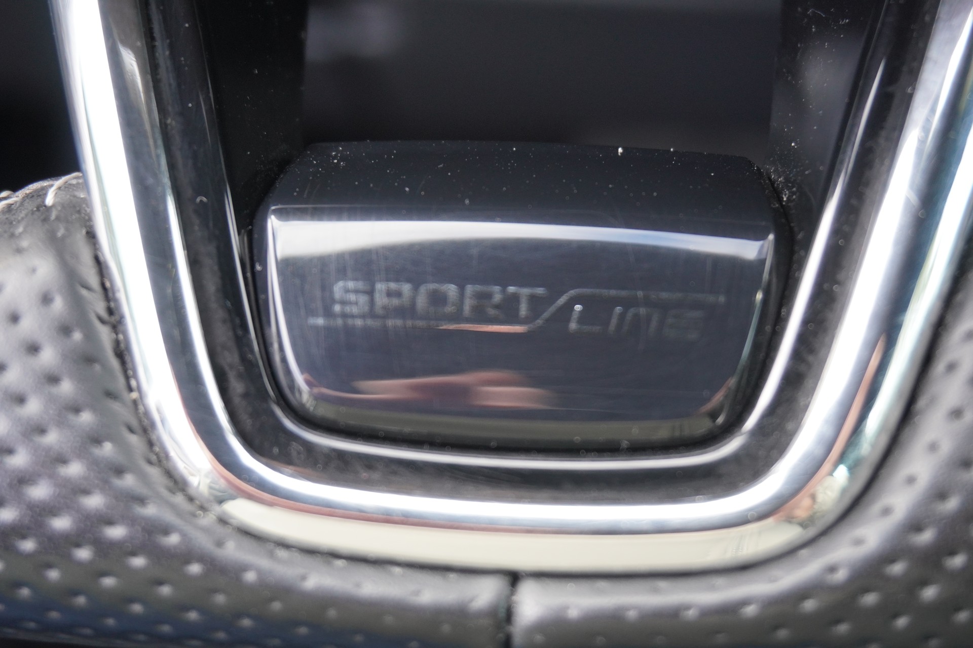 SKODA Karoq 2.0 TDI CR Sport Line 4x4 DSG-image-32
