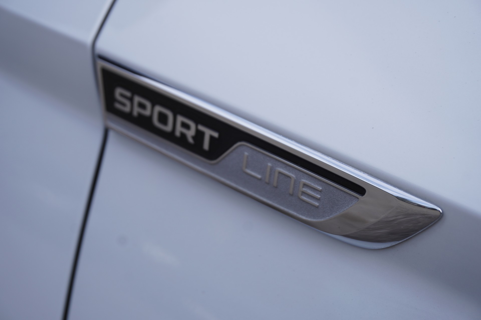 SKODA Karoq 2.0 TDI CR Sport Line 4x4 DSG-image-33